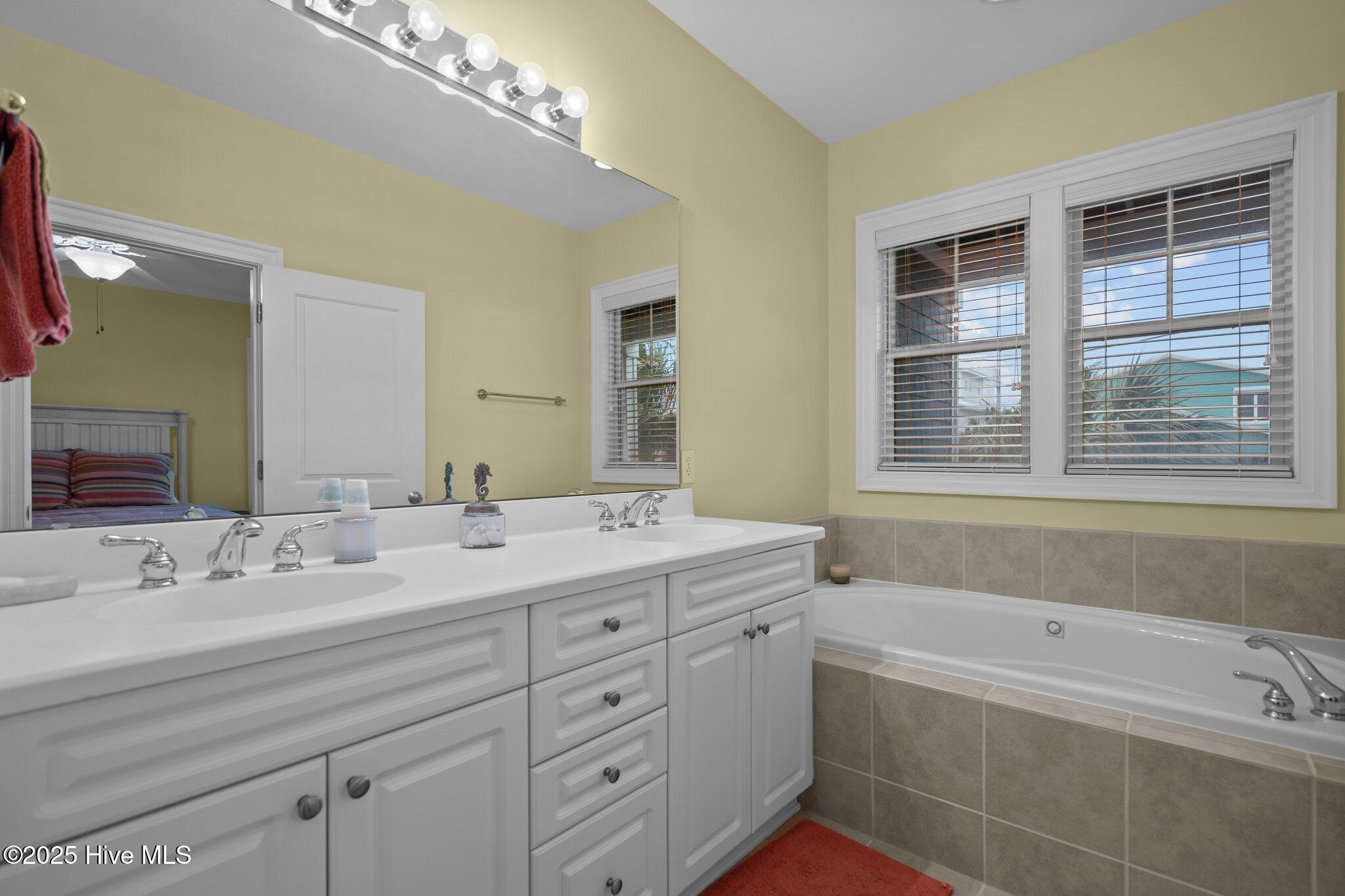 100488551 | Photo 29