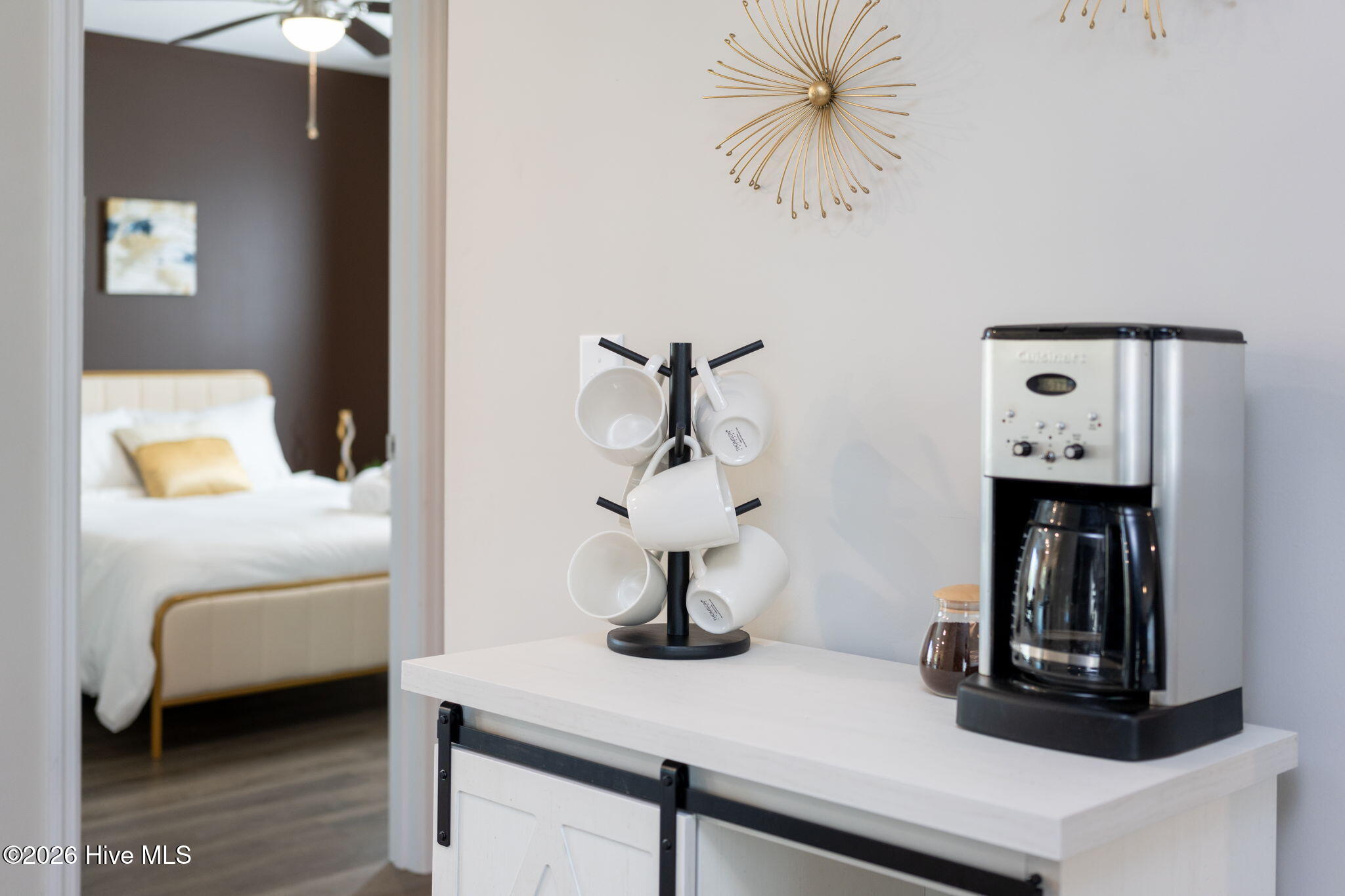 100559438 | Photo 13