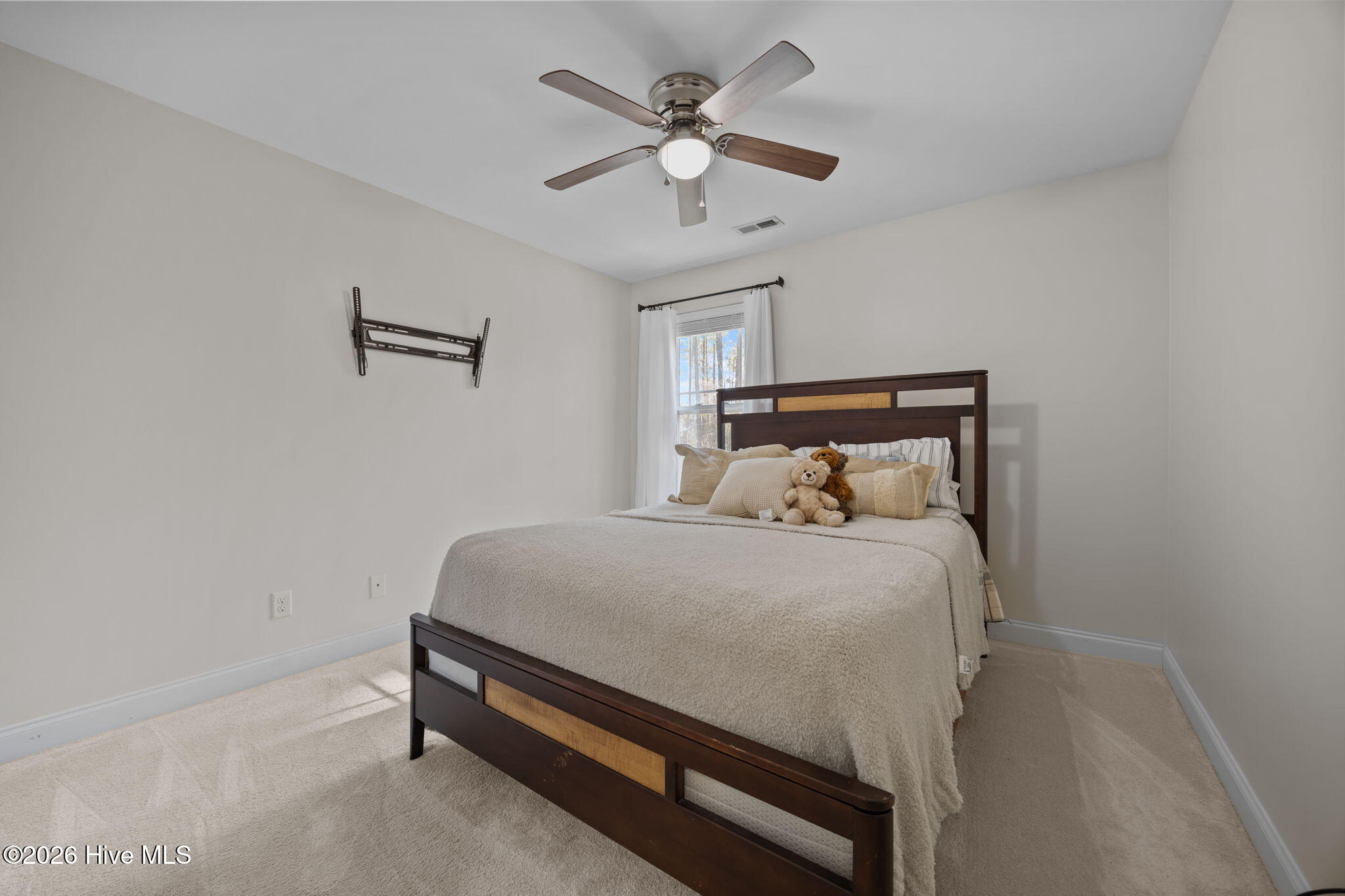 100550598 | Photo 25