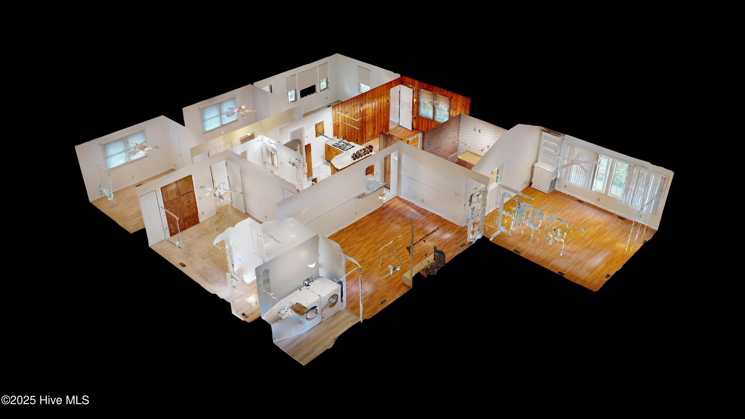 100536535 | Photo 34