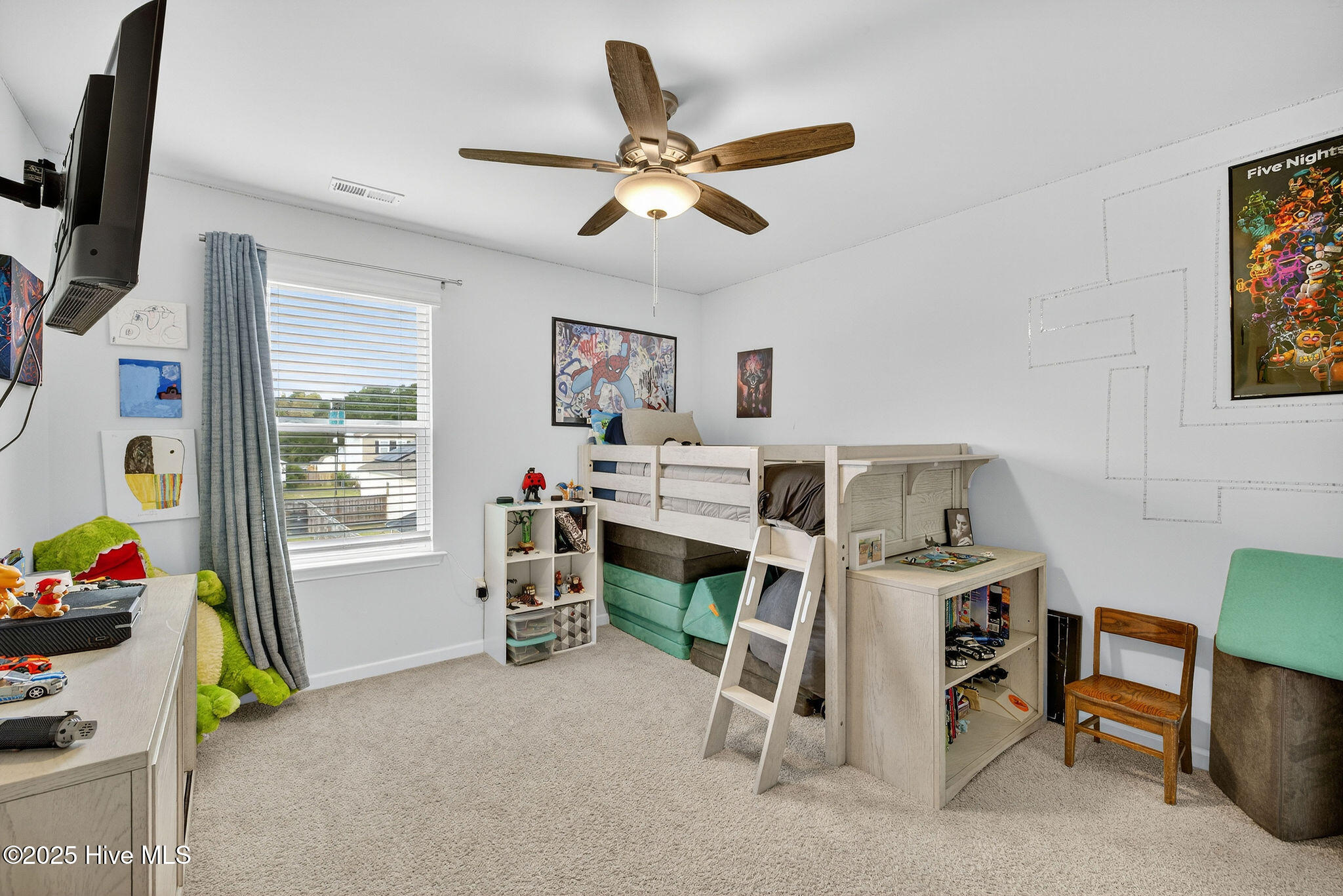 100535181 | Photo 22