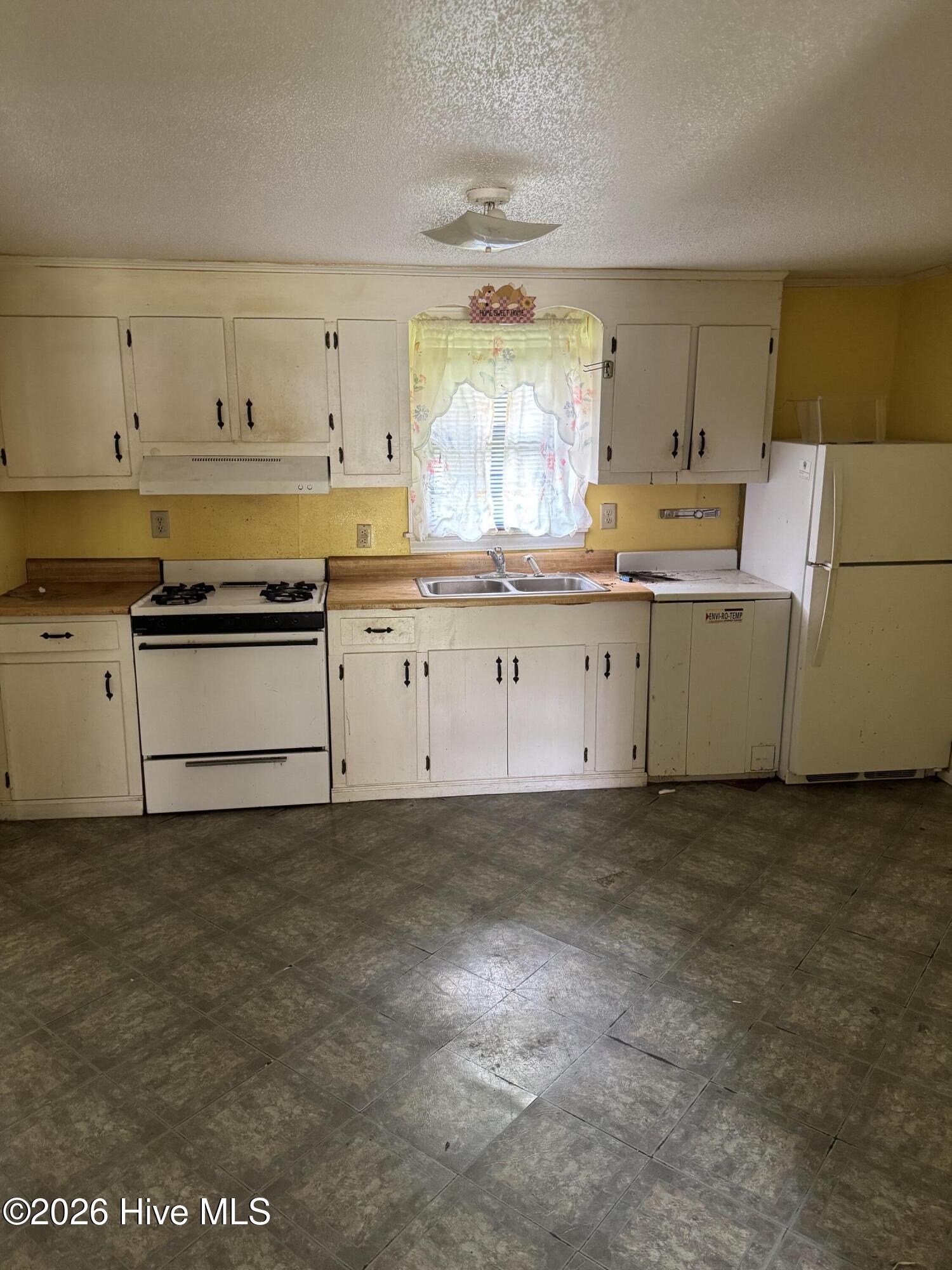 4th image of 300 Dr Martin Luther King Jr Ave, Edenton, NC 27932 | MLS# 100590053