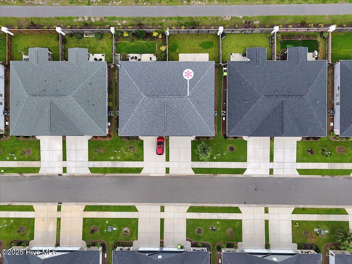 100527070 | Photo 29