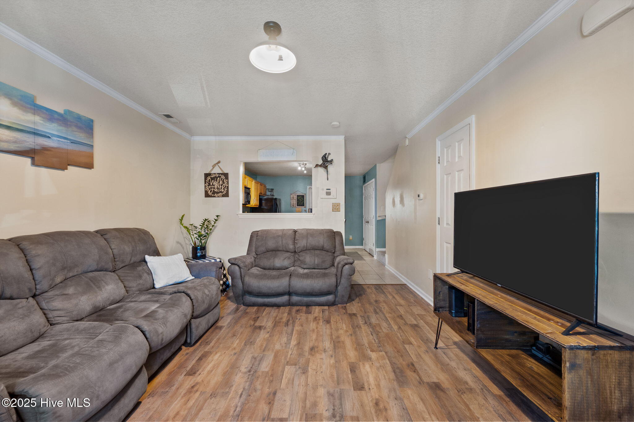 27 E Doris Avenue 207, Jacksonville, NC 28540 – photo 8: 24-web-or-mls-_RAD2427