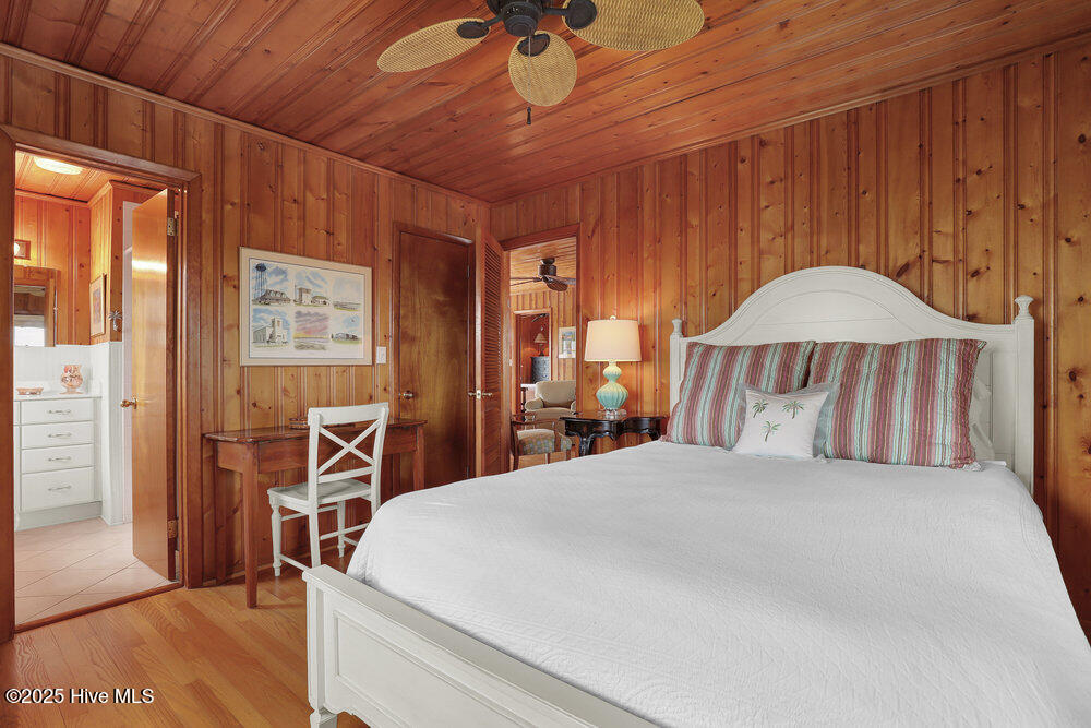 100524042 | Photo 19