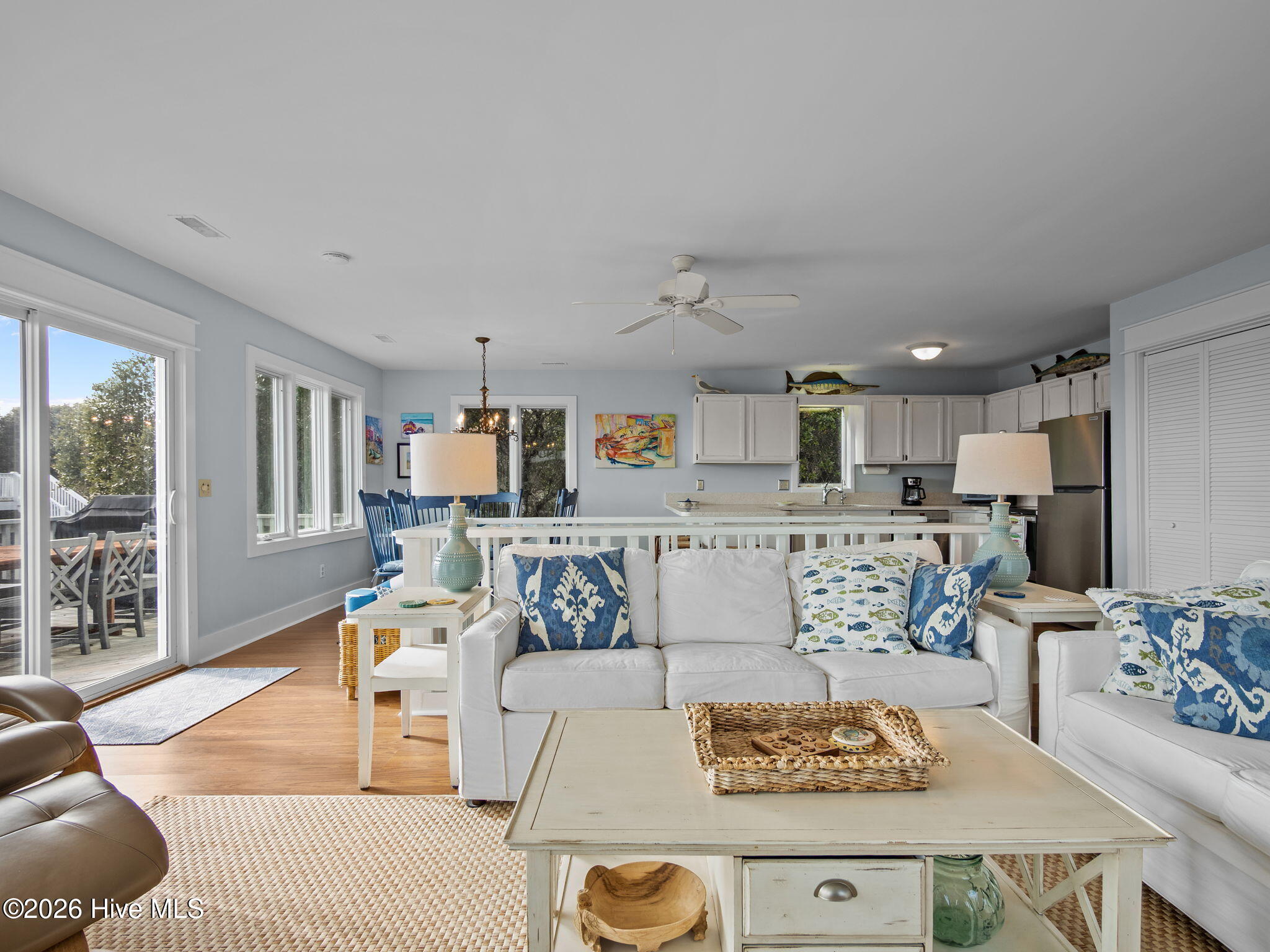 100547996 | Photo 11