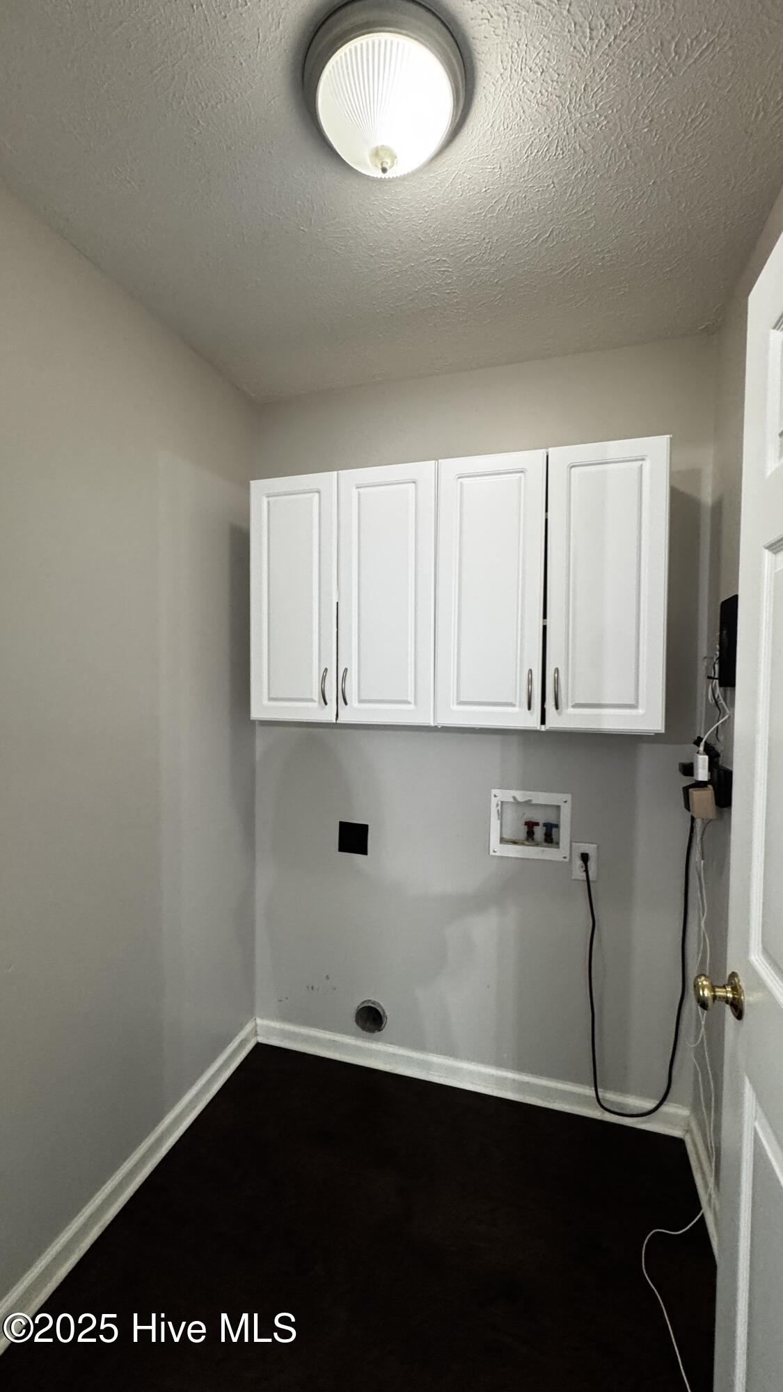 100525819 | Photo 13