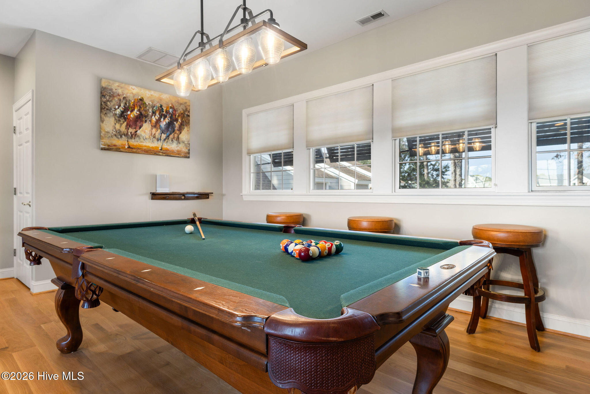 100553597 | Photo 46