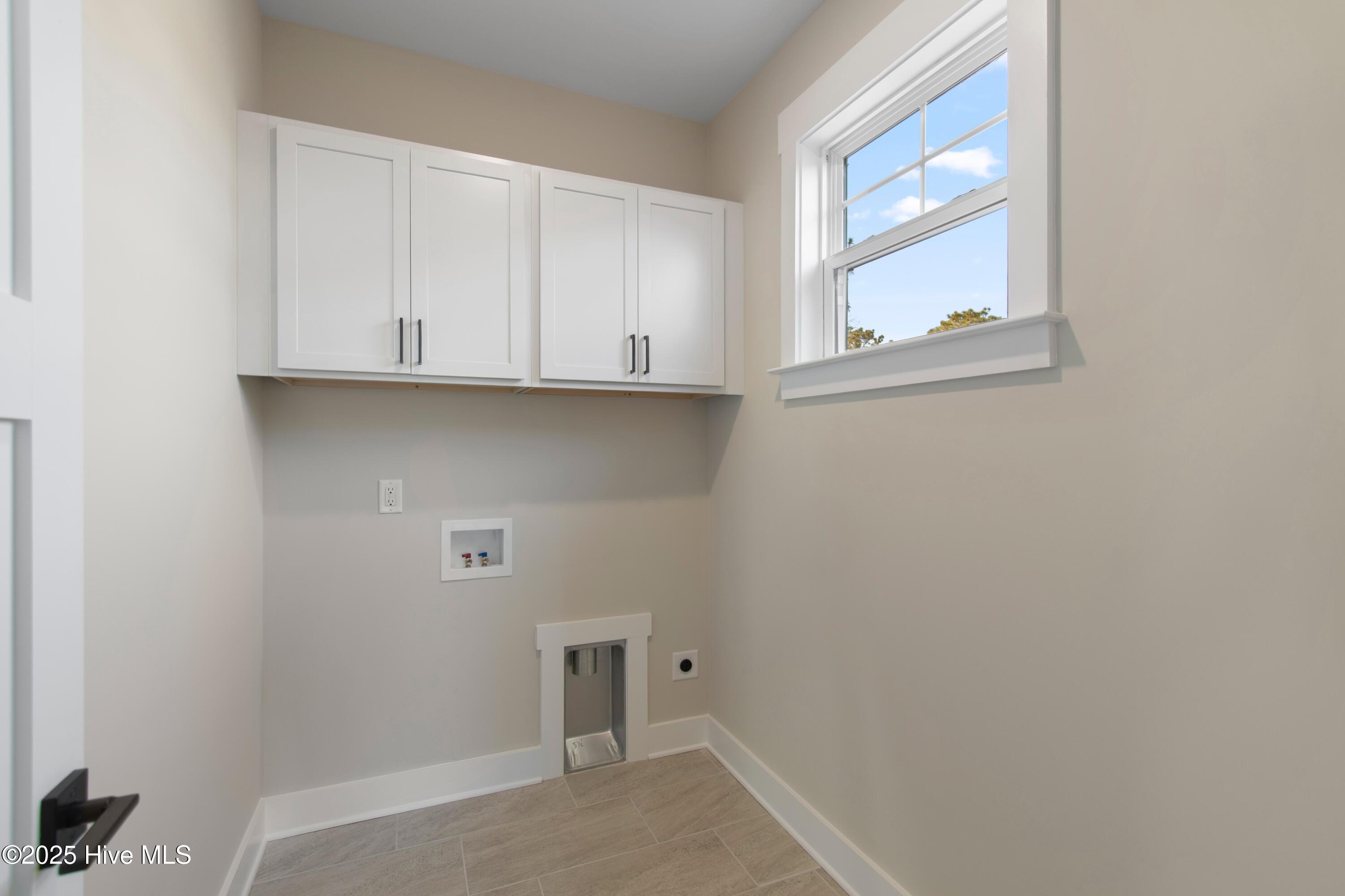 100520444 | Photo 52