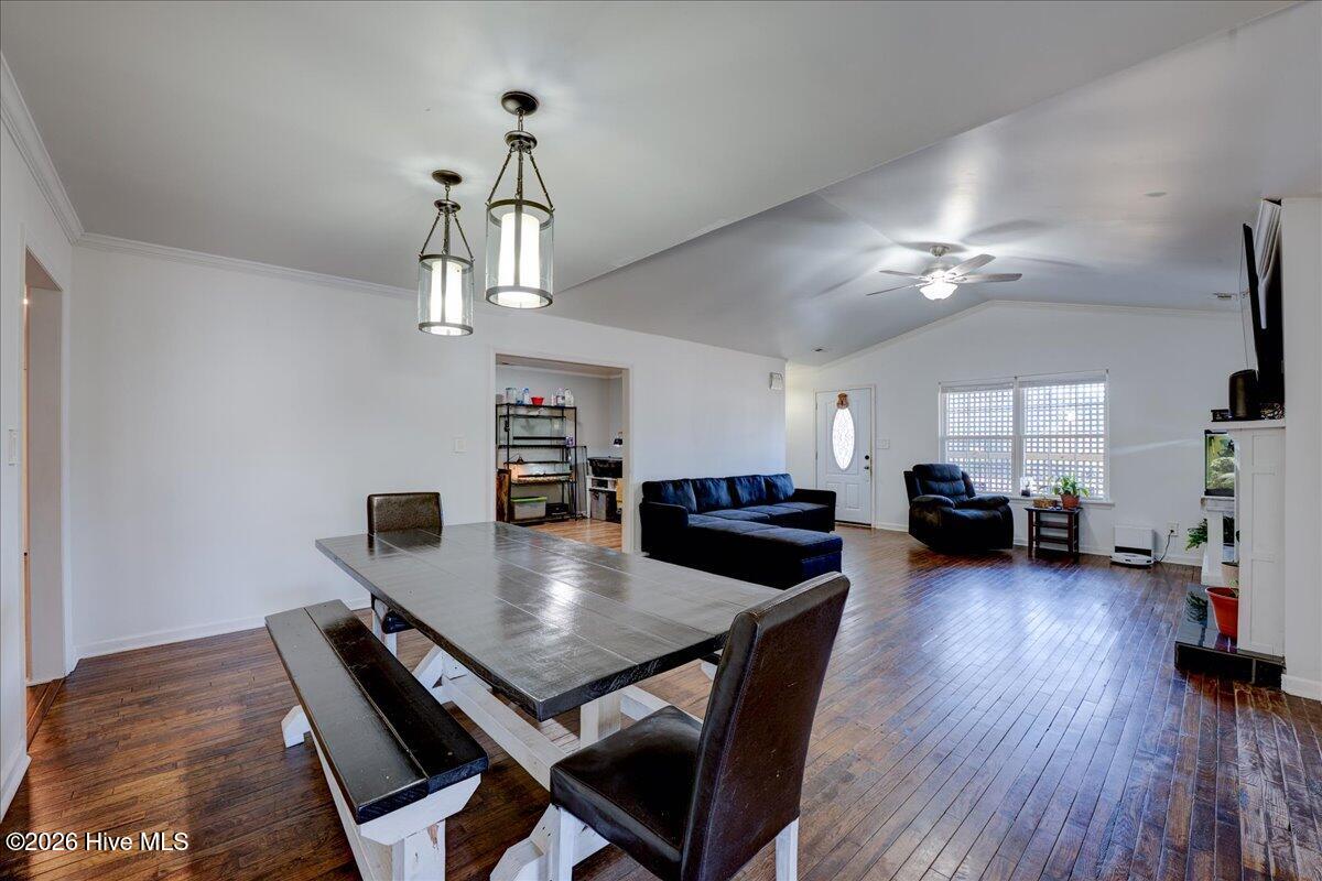 100548576 | Photo 18