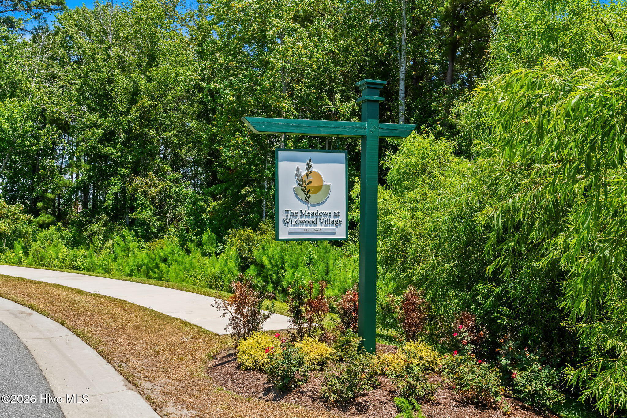 100587337 | Photo 42