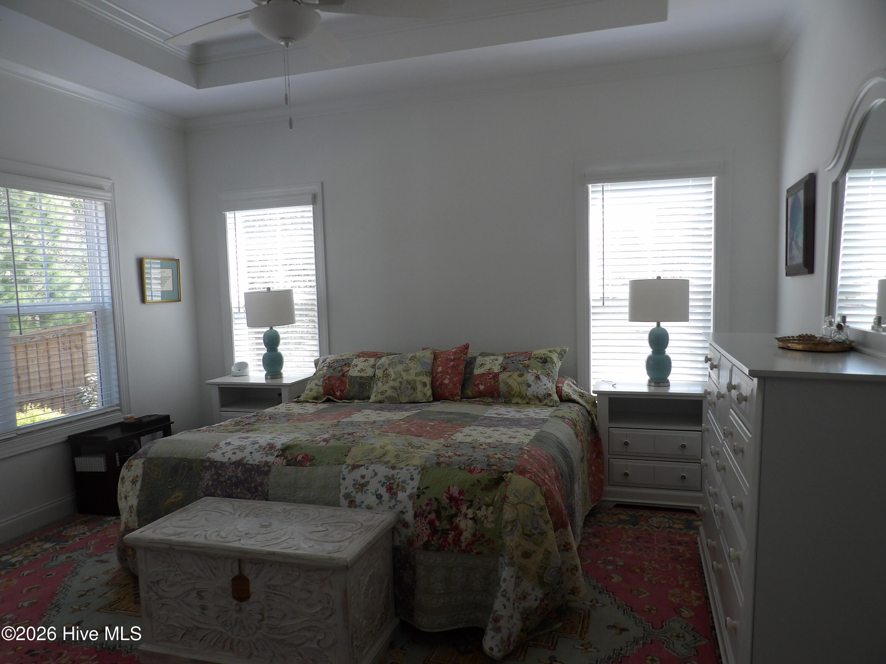 100561891 | Photo 28