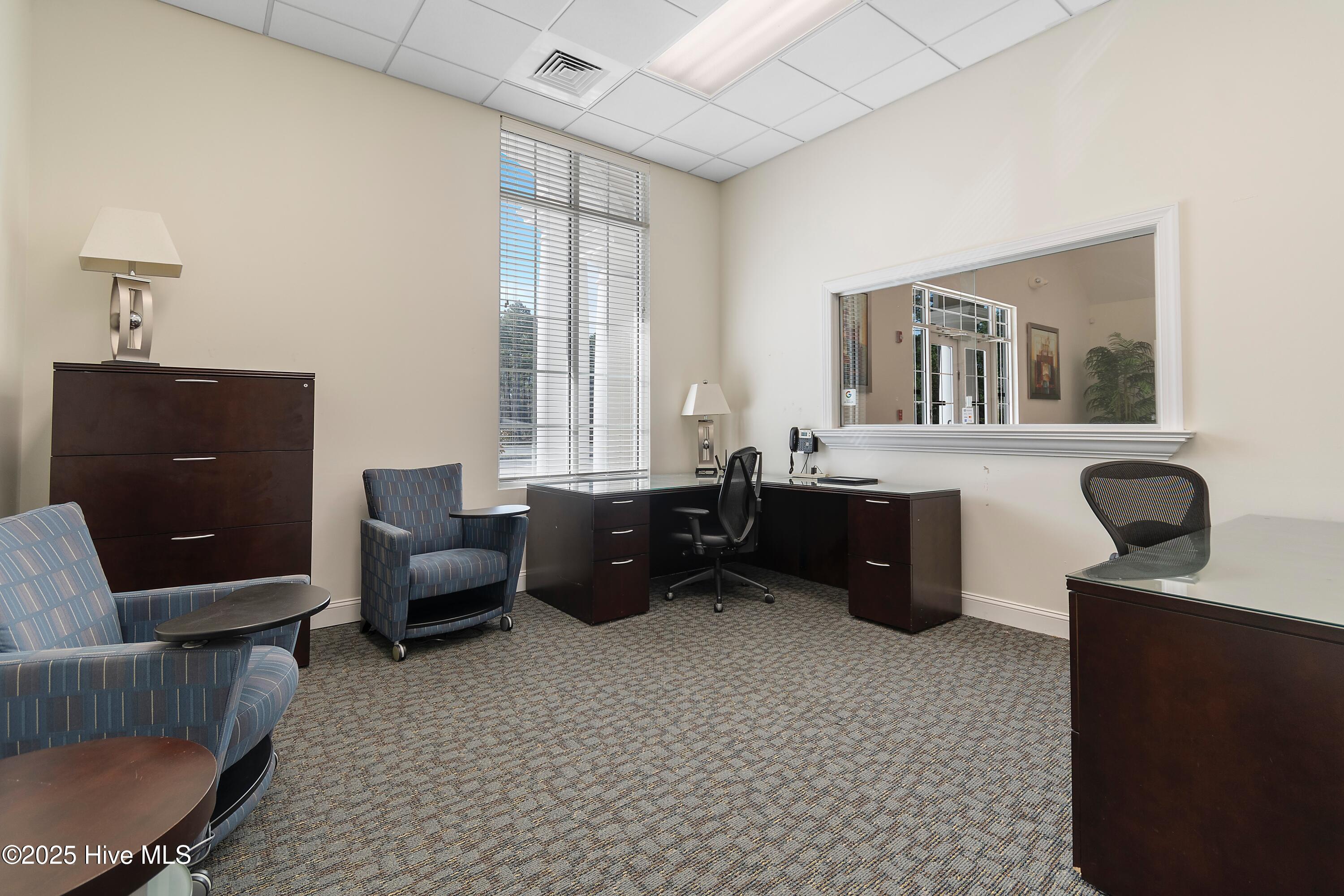 100491717 | Photo 16