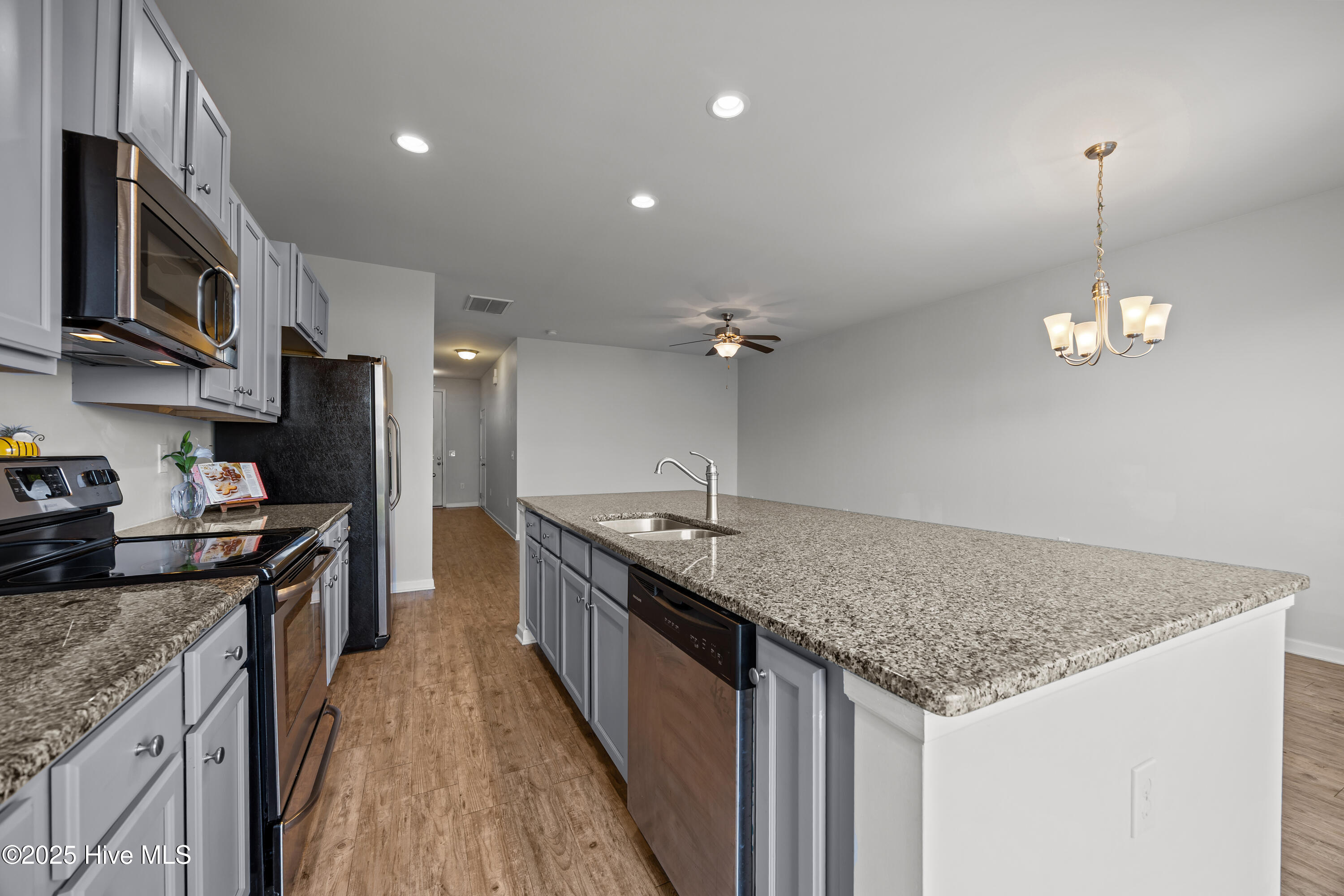7308 Chipley Drive, Wilmington, NC 28411 – photo 7: 27-print-IMG_9591
