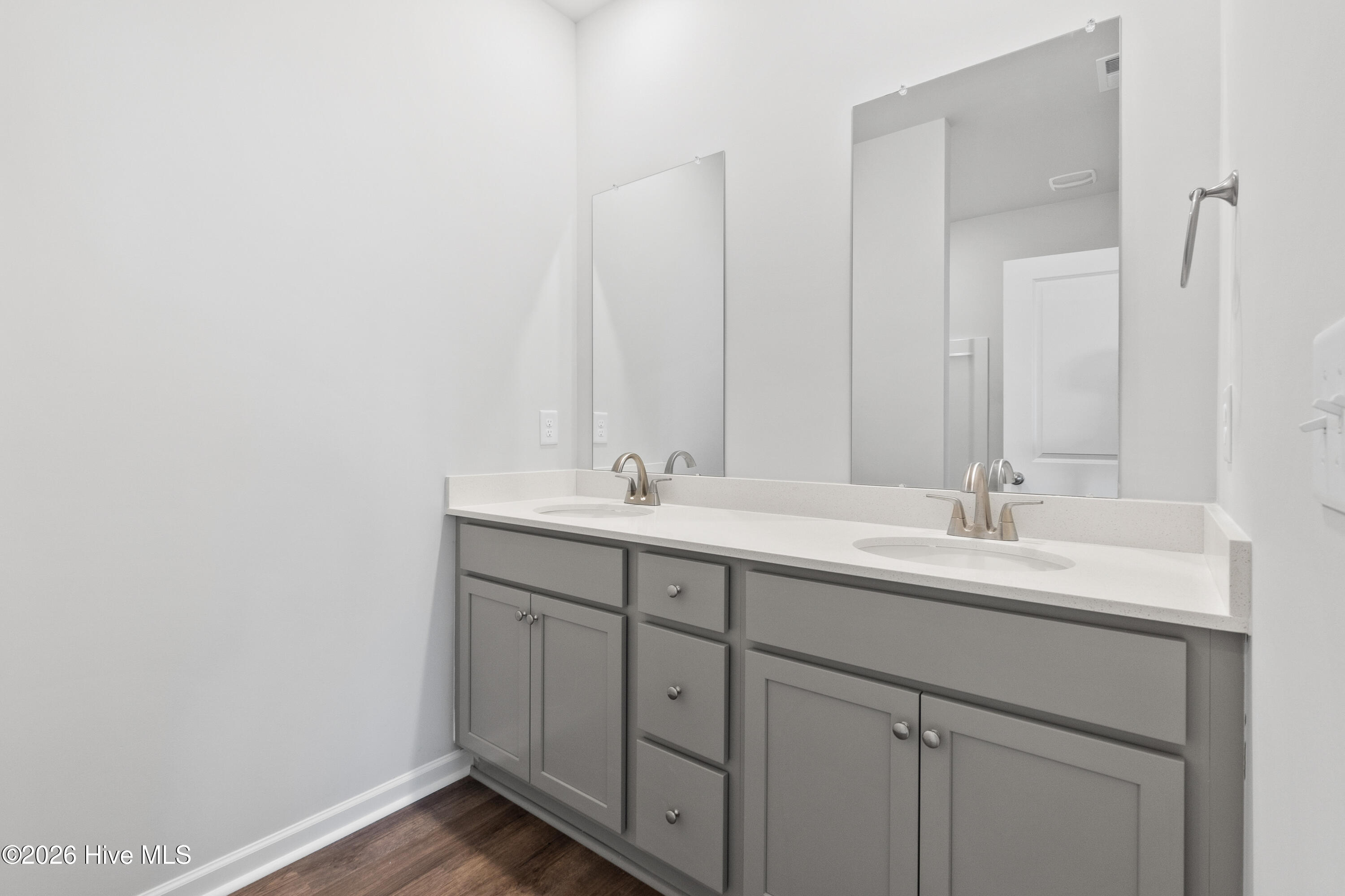 Photo of similar home.