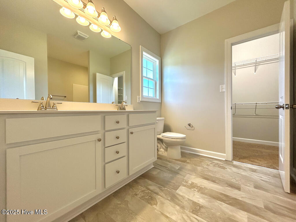 100539065 | Photo 46