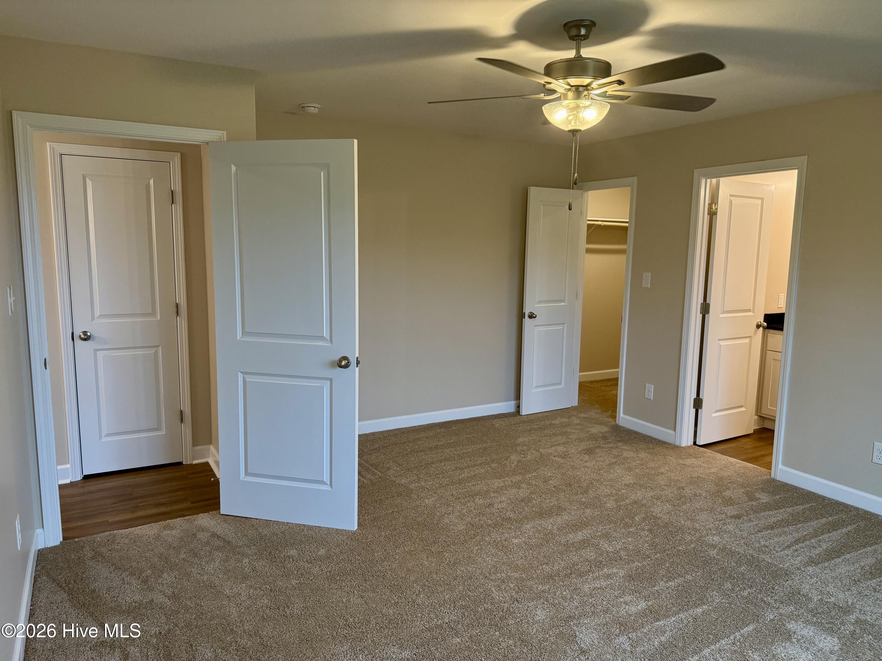 100548779 | Photo 14