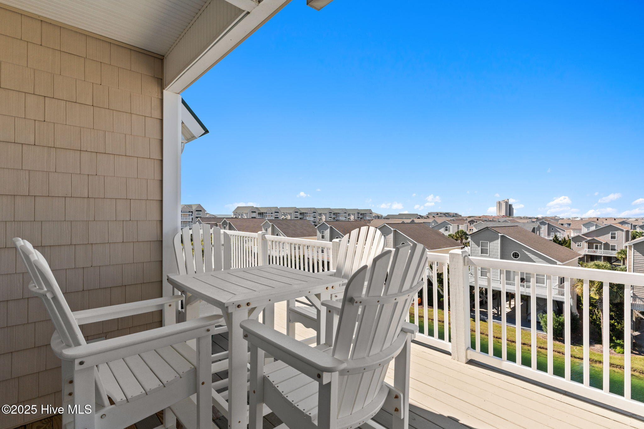 100536833 | Photo 29