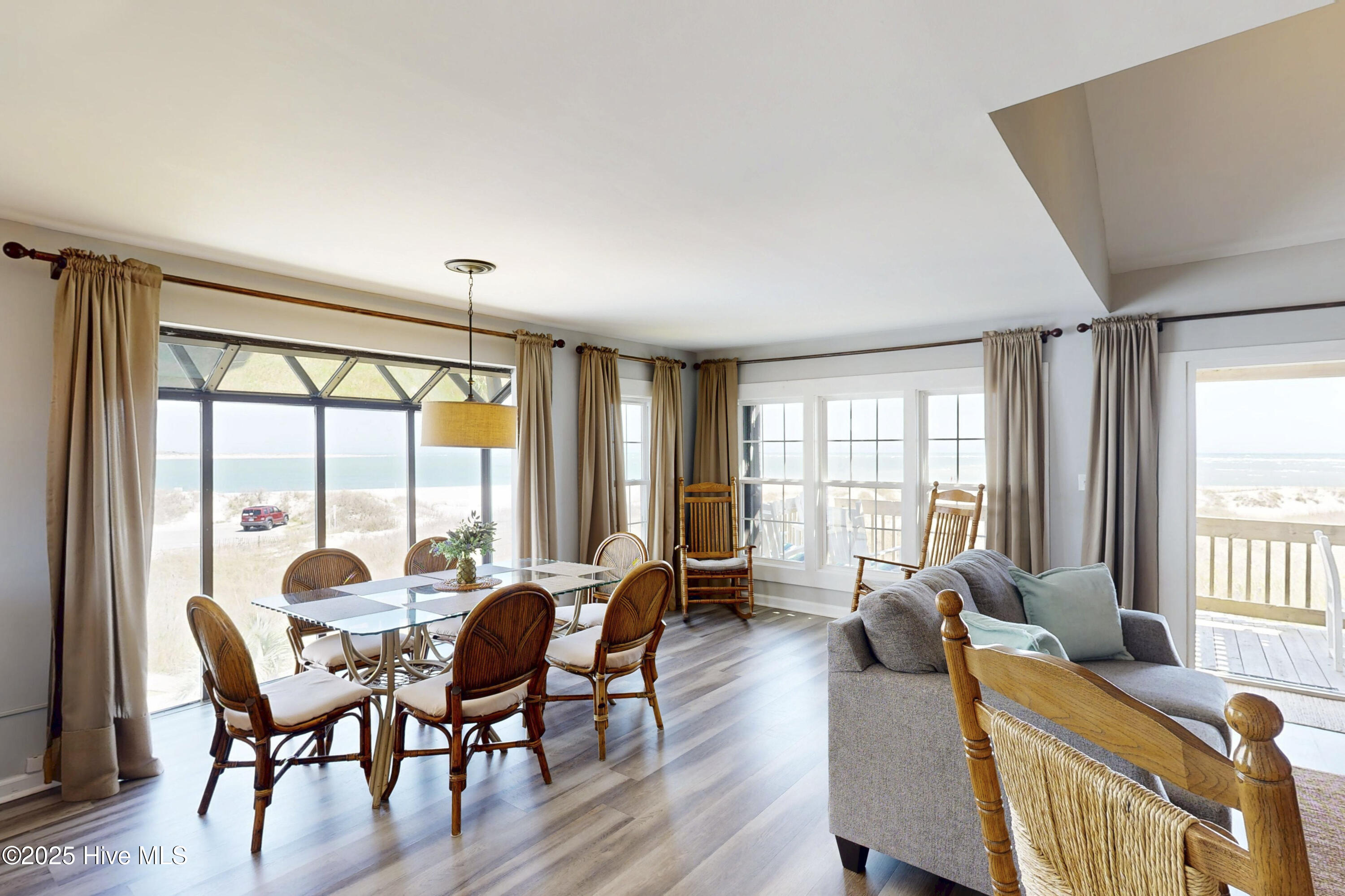 3938 River Road - Interior - Edited_25