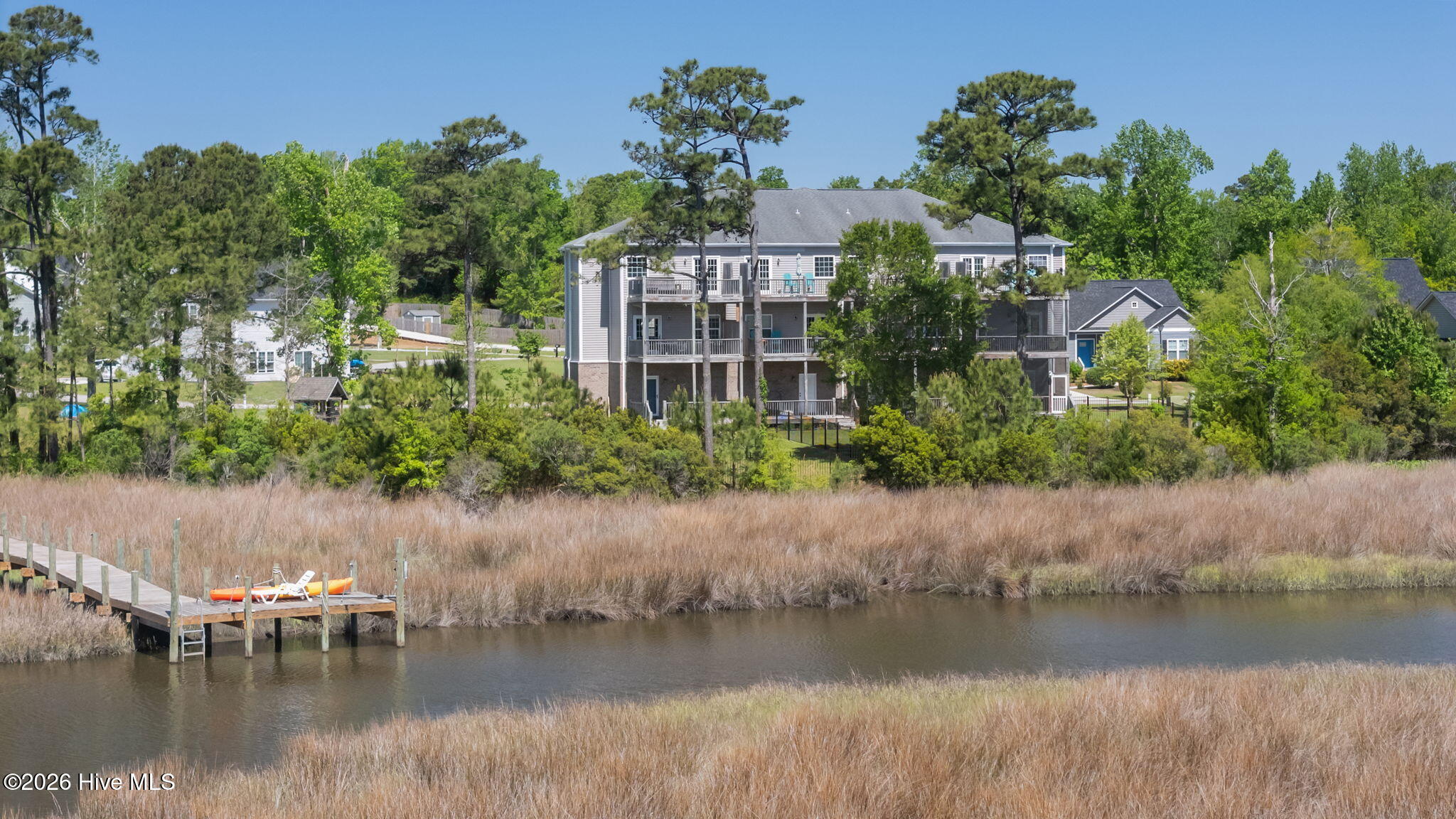 400 Garland Shores Drive,Hubert