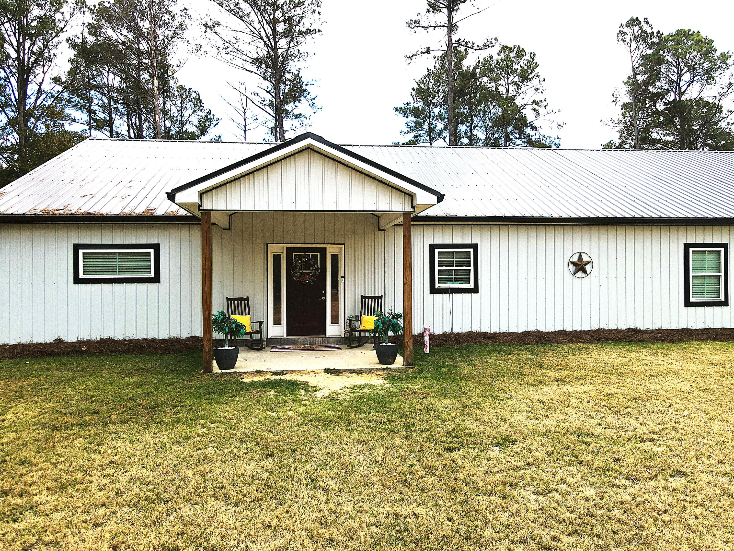 Homes for sale in Stapleton, GA | 169 E Sheppard St, Stapleton, GA 30823 | MLS# 549574