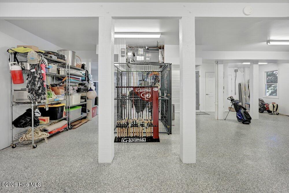 100563942 | Photo 48