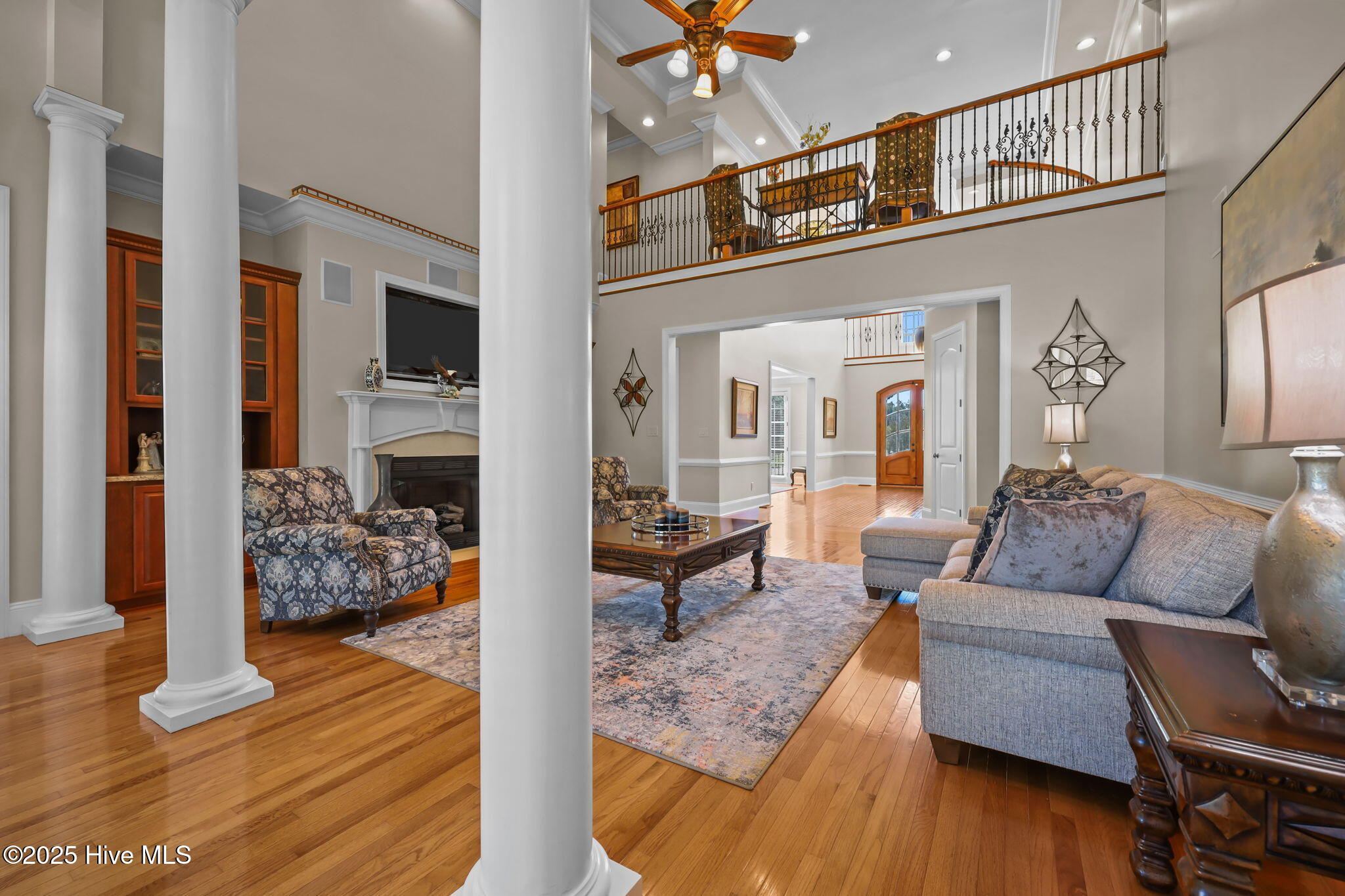 100529119 | Photo 15