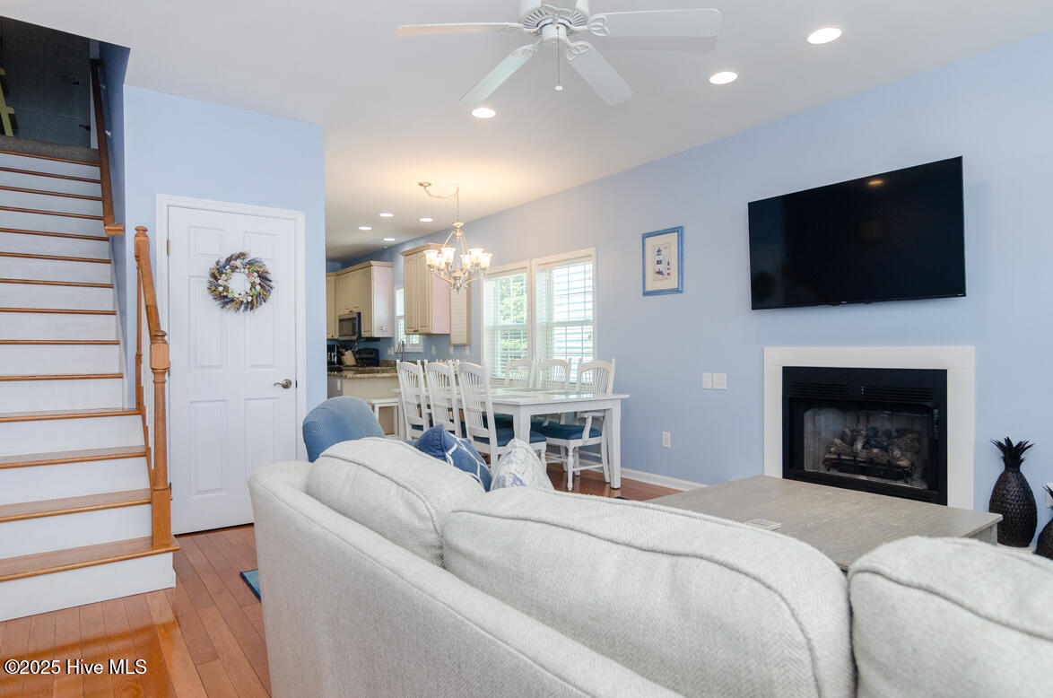 100534014 | Photo 10