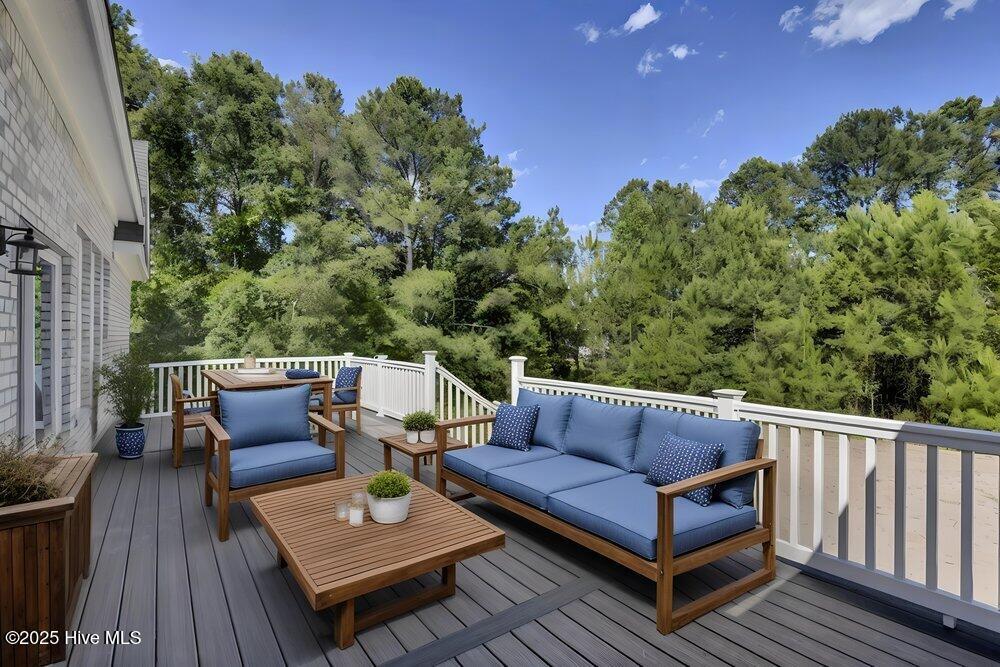 100509859 | Photo 48