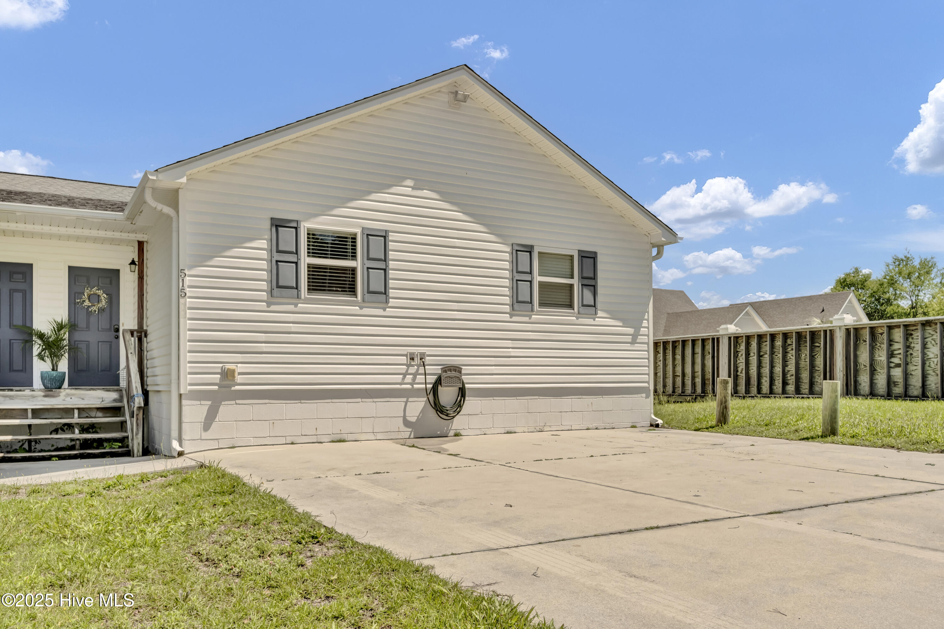 100538524 | Photo 25