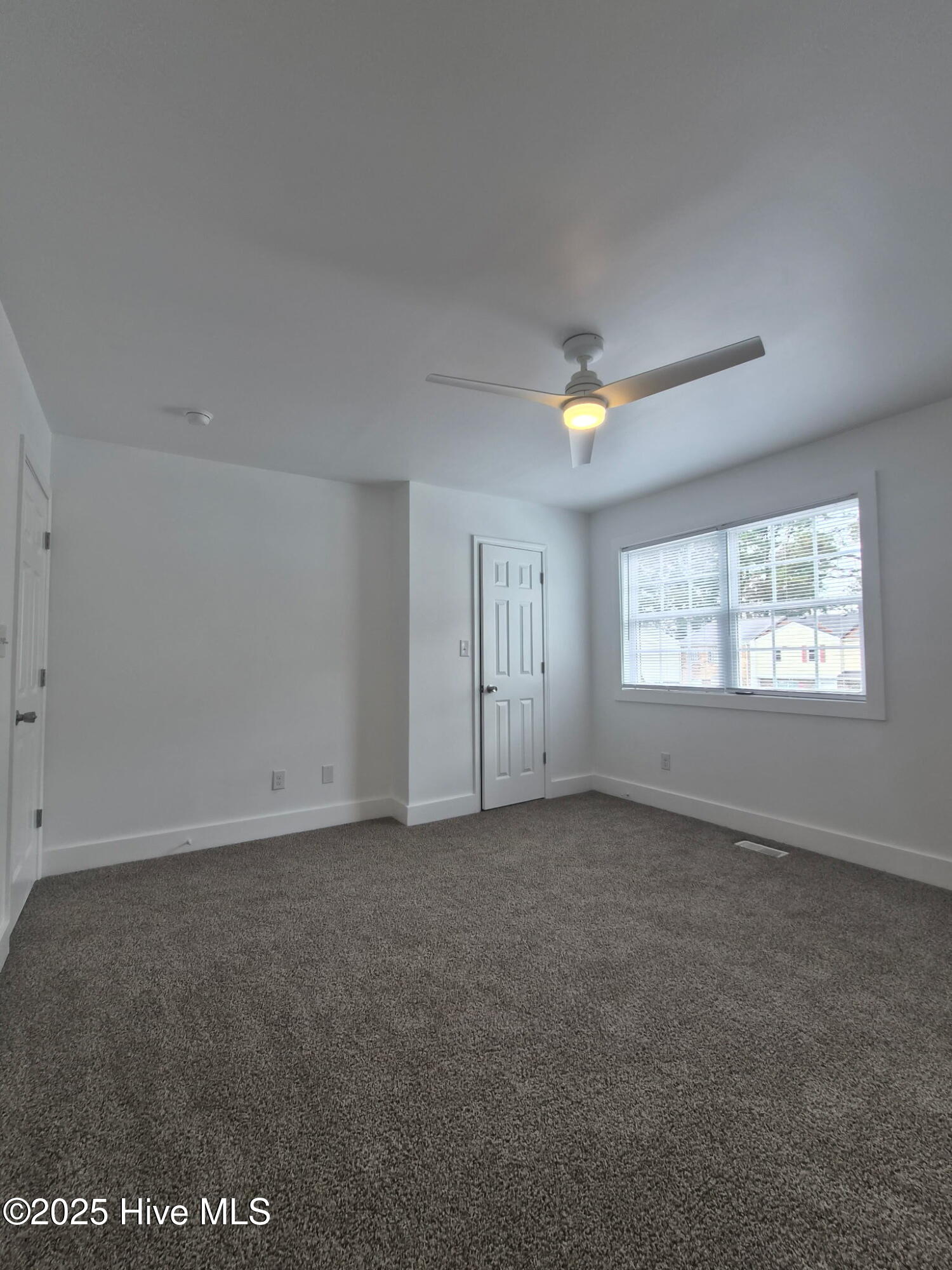 100539723 | Photo 18