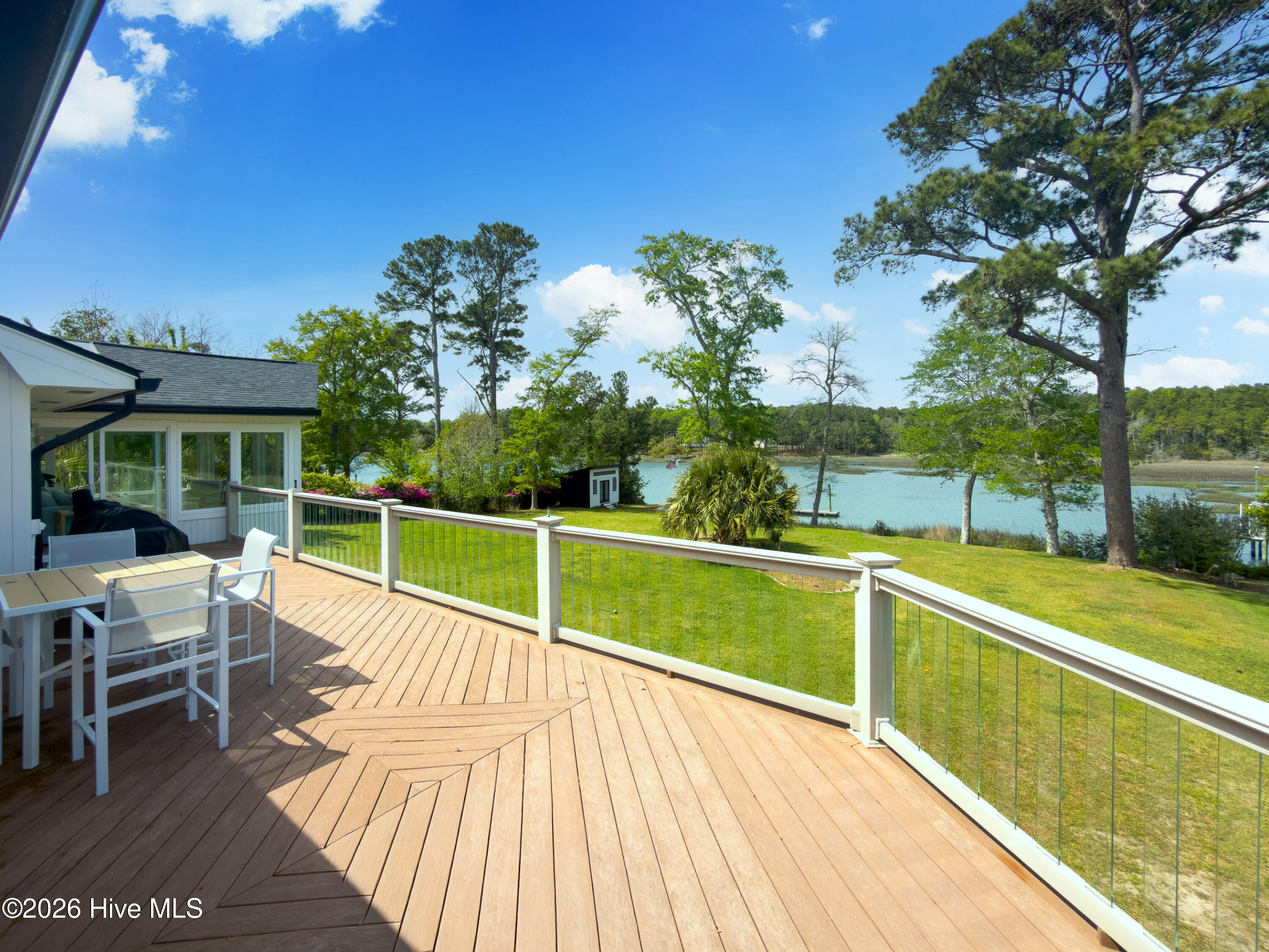 100556349 | Photo 38