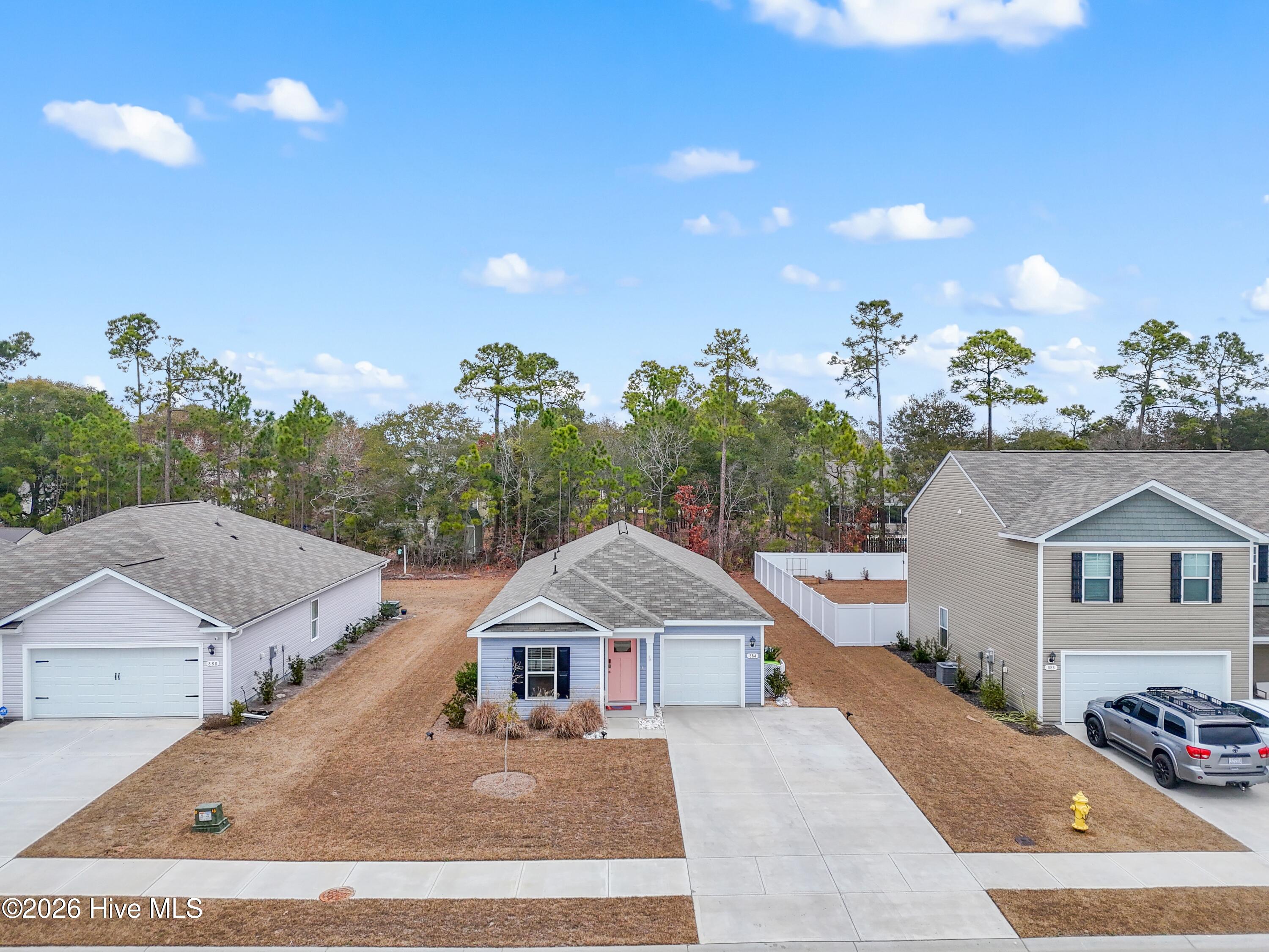 100549910 | Photo 37