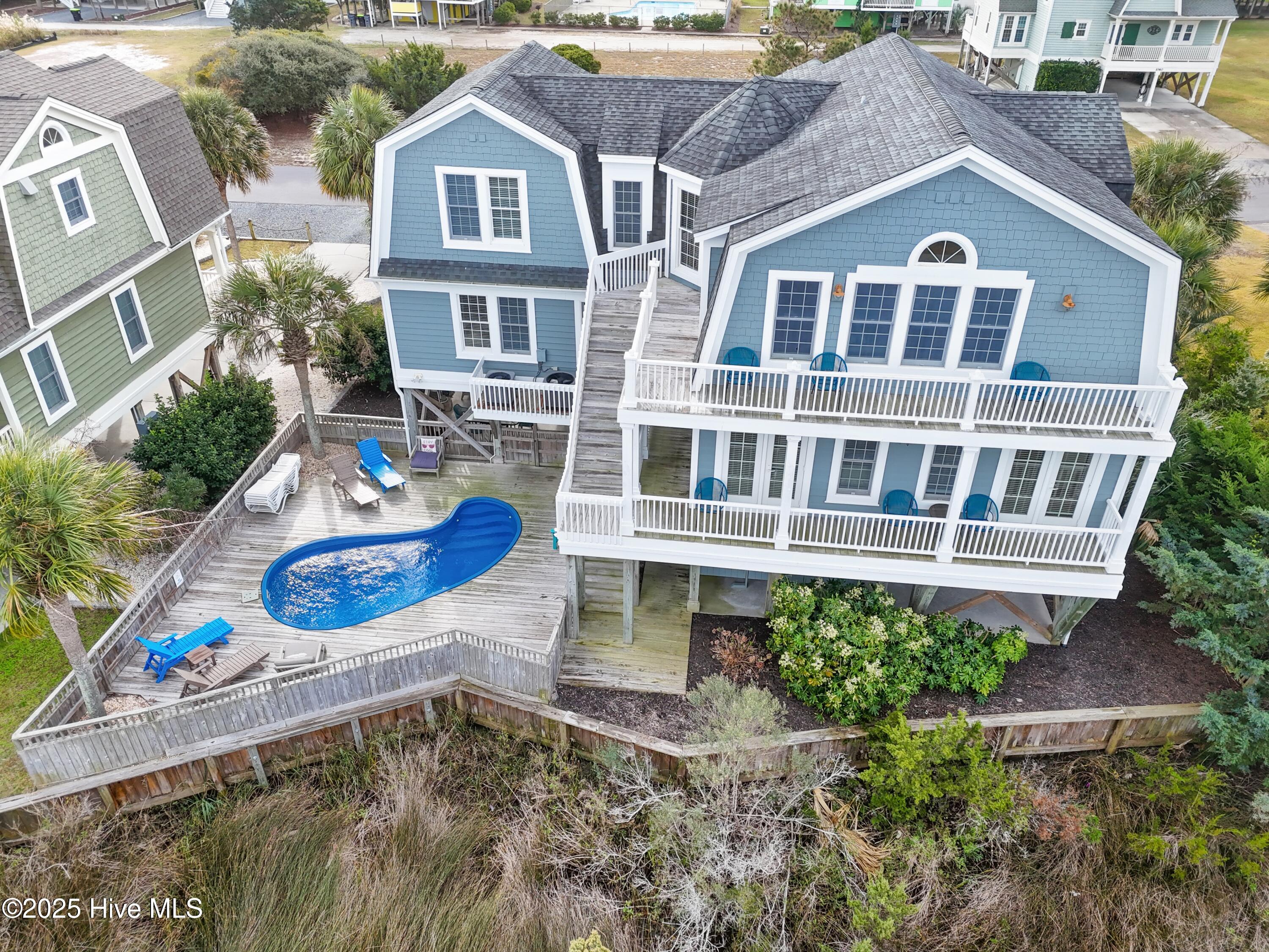 100541969 | Photo 70