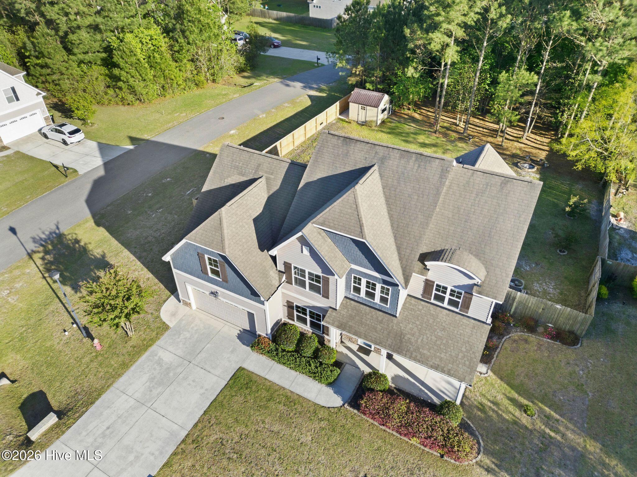 100566859 | Photo 72