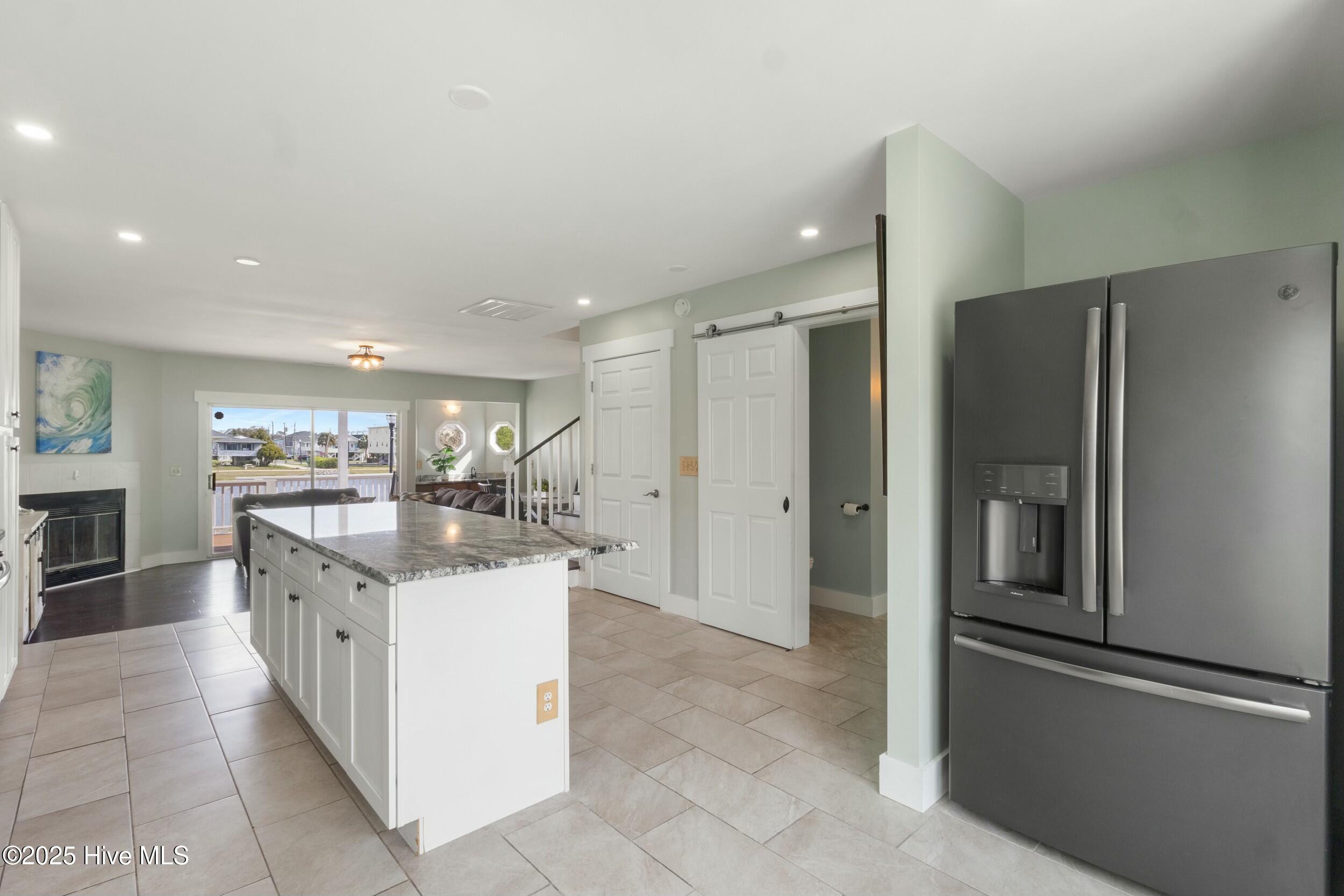 100552932 | Photo 10