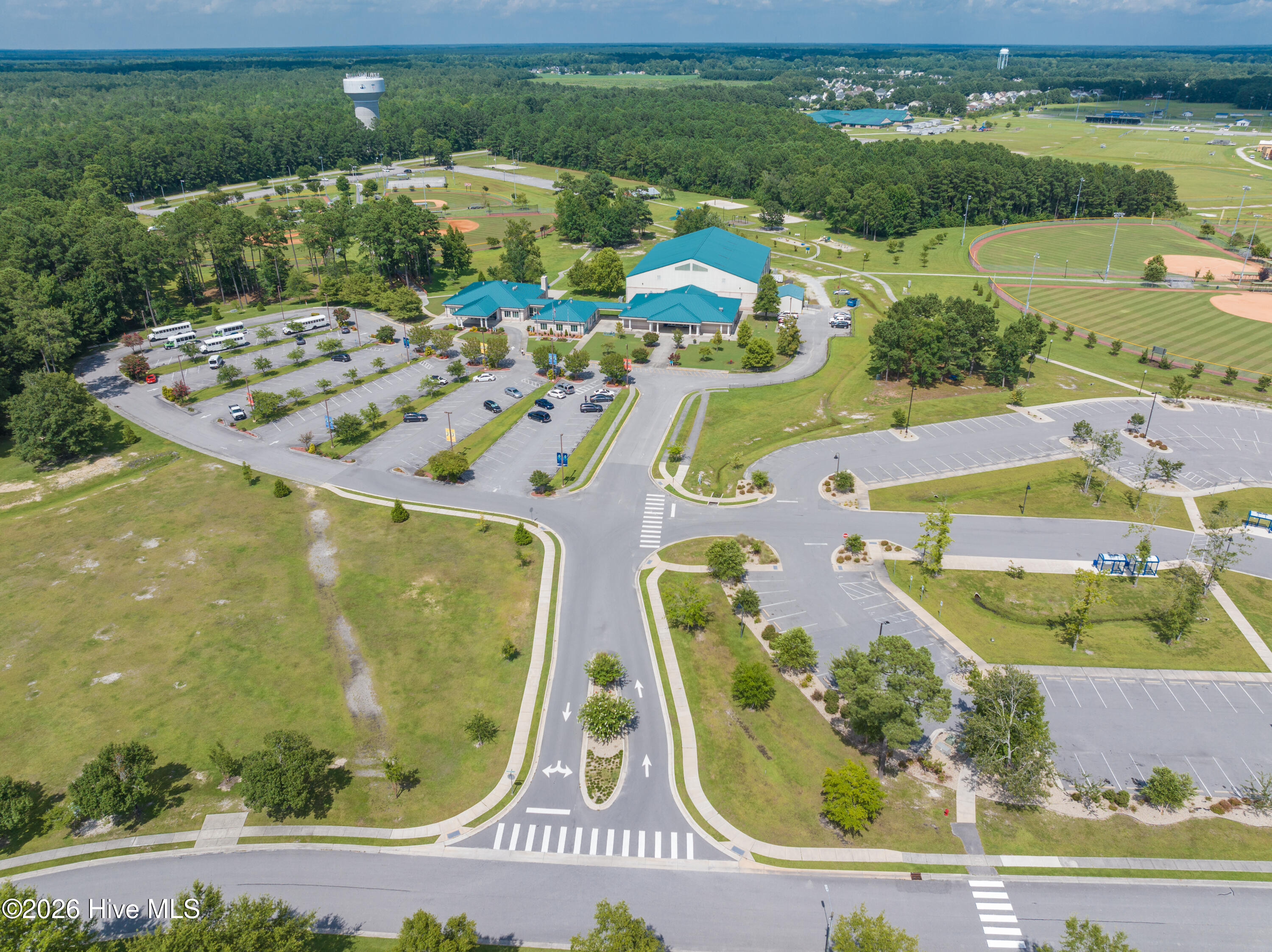 100560266 | Photo 37