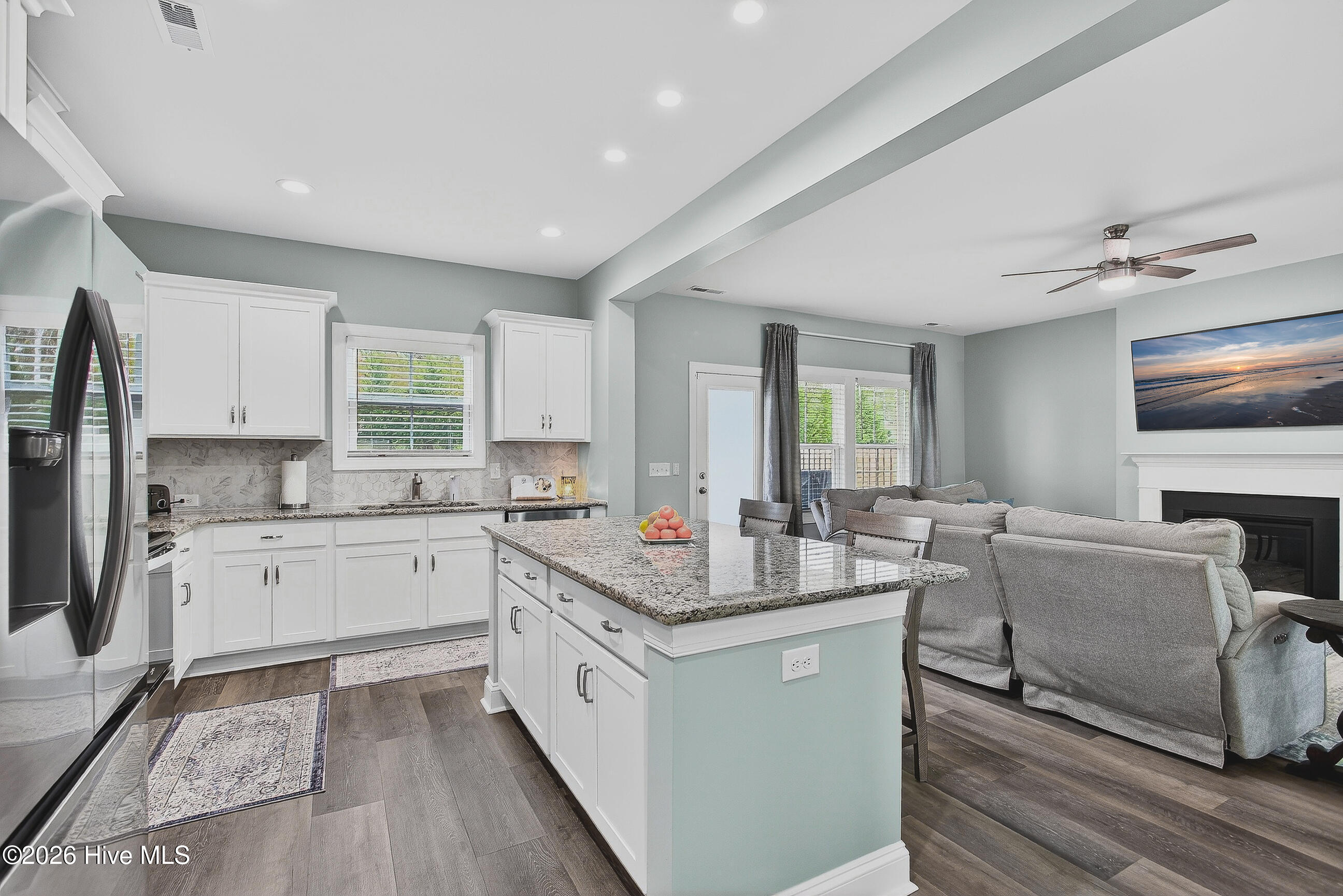 100563505 | Photo 13