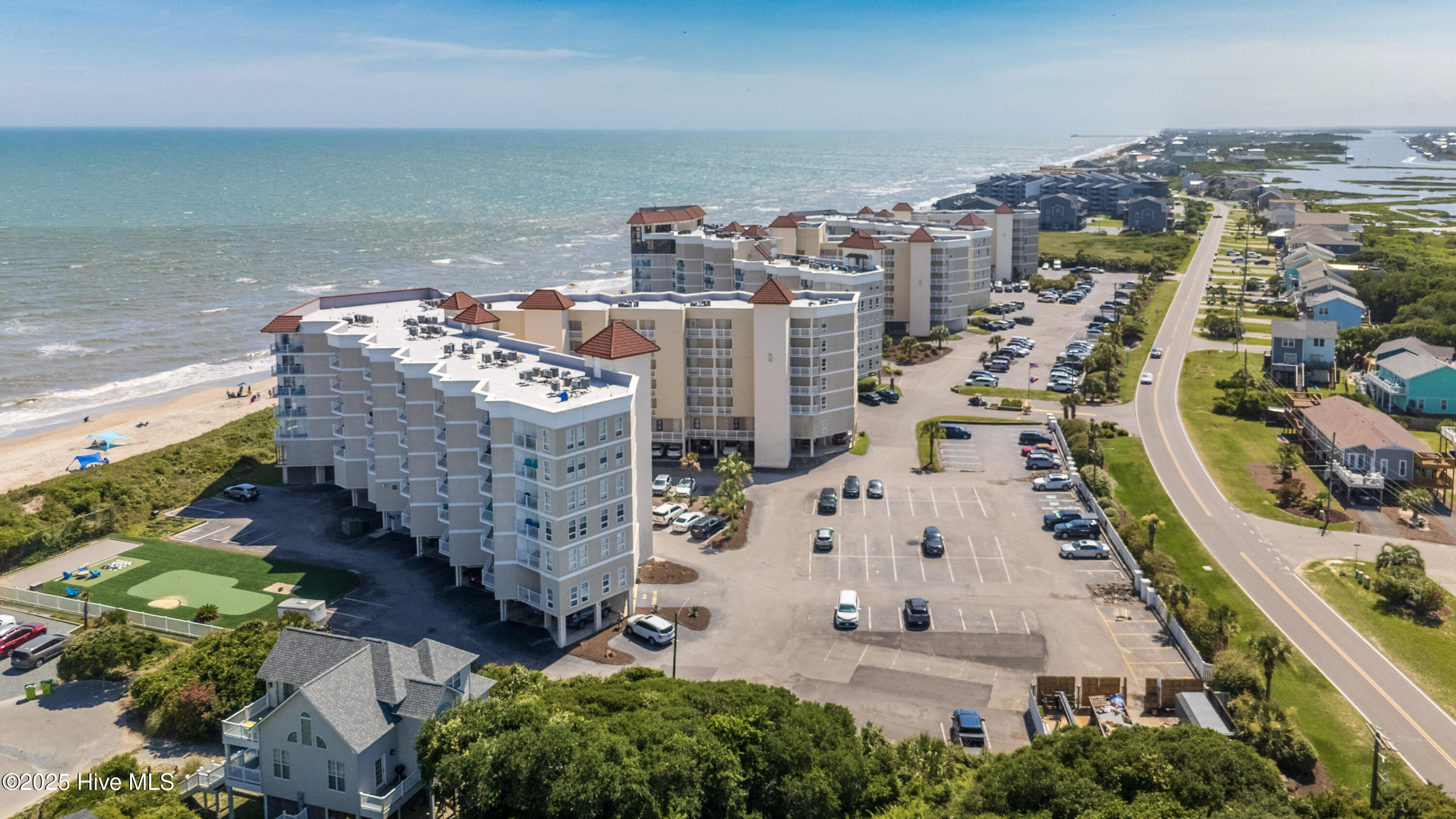 100569538 | Photo 40