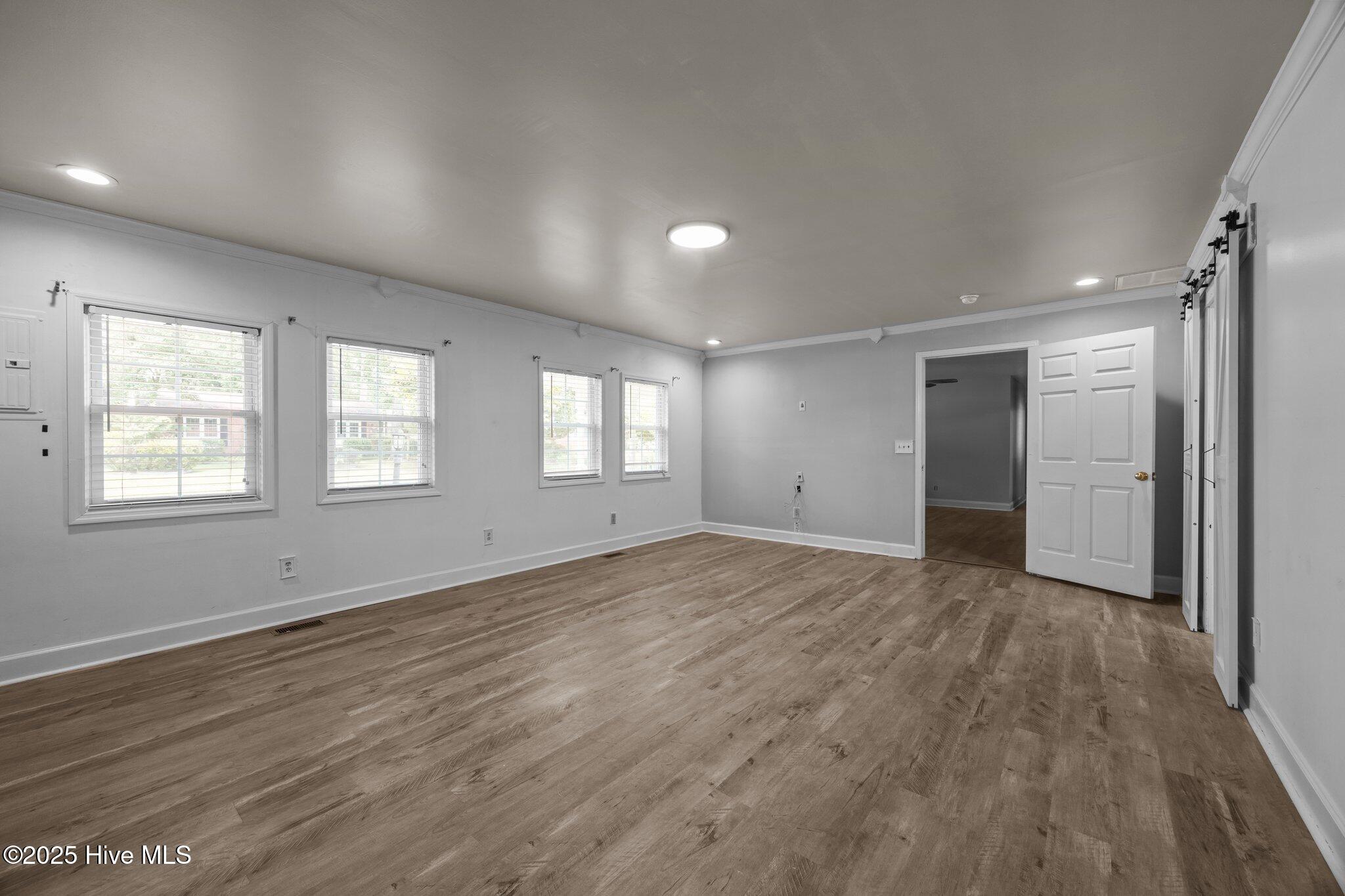 100524526 | Photo 26