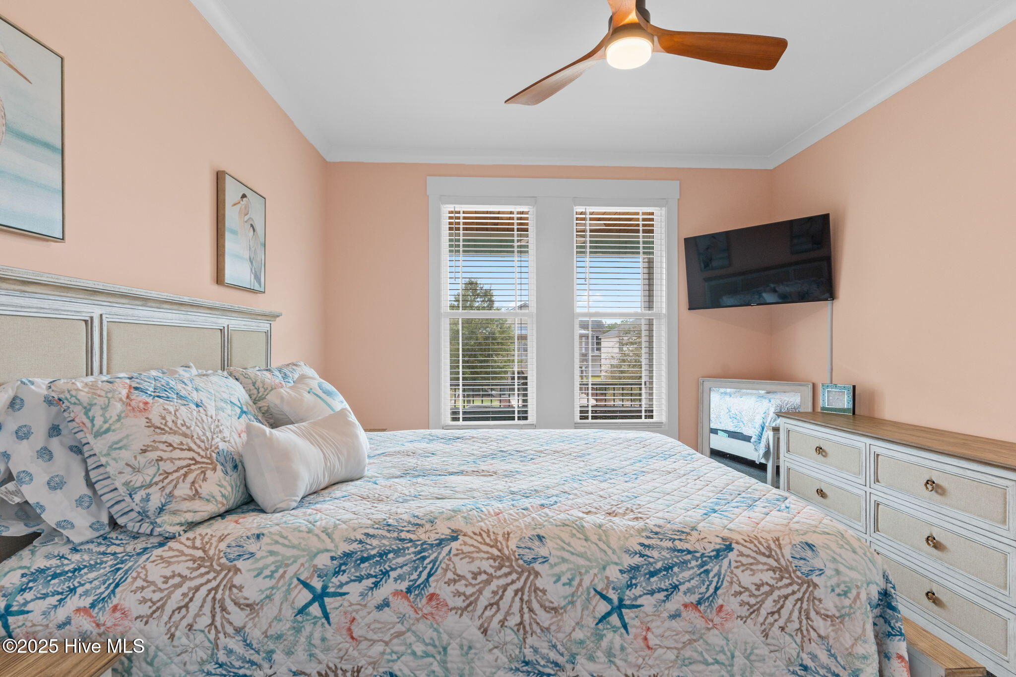 100527753 | Photo 59