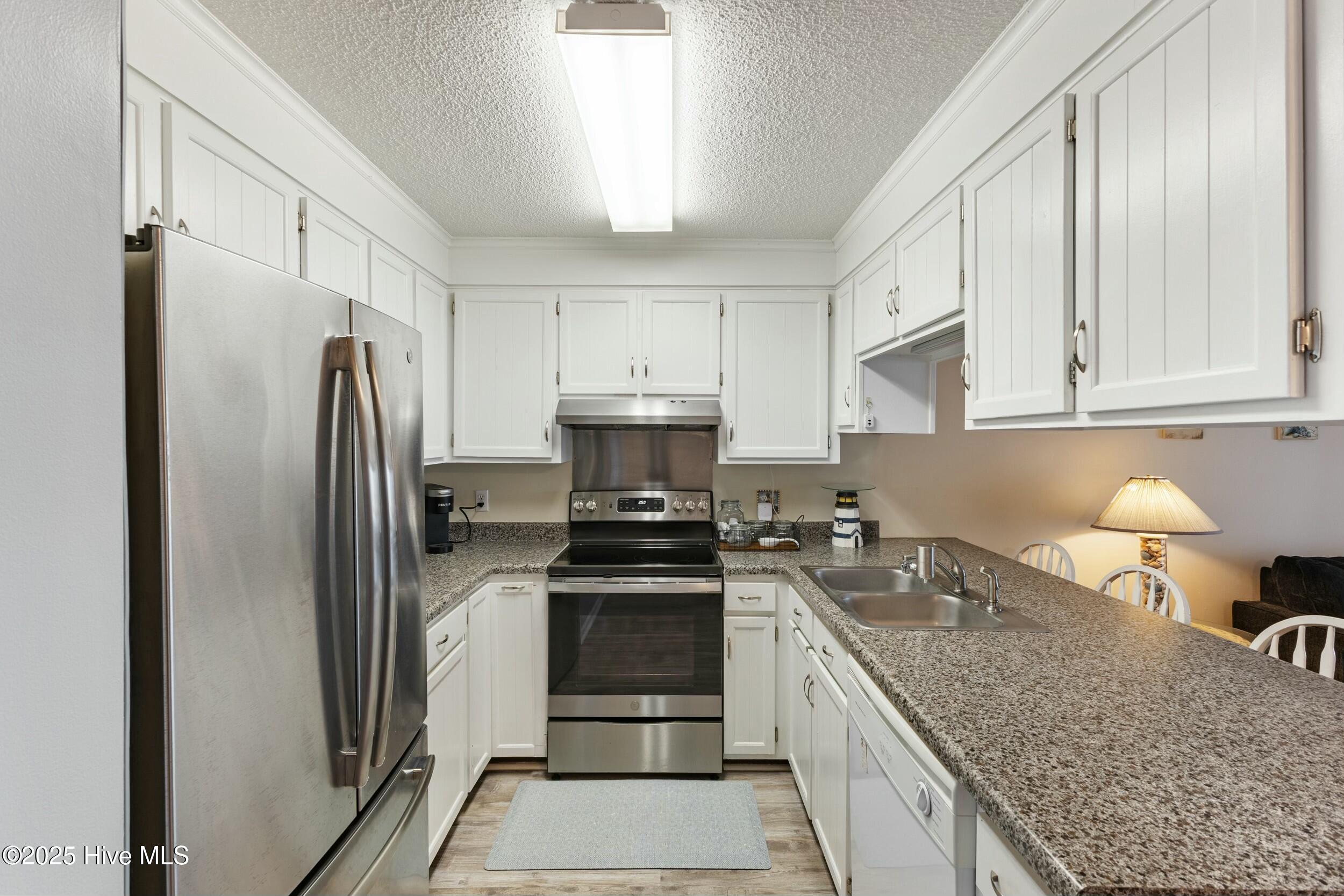 100553137 | Photo 10