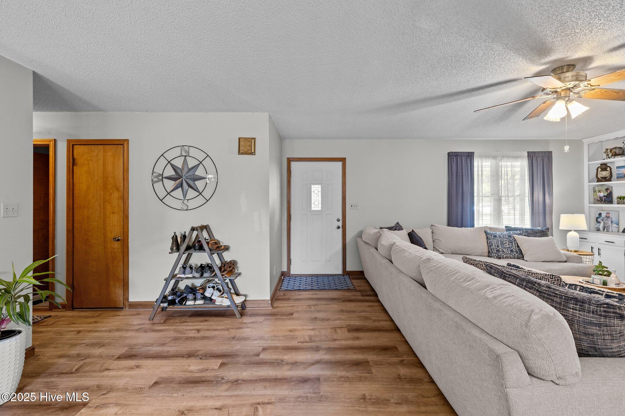 36-web-or-mls-1002 Little River Dr, Eliz