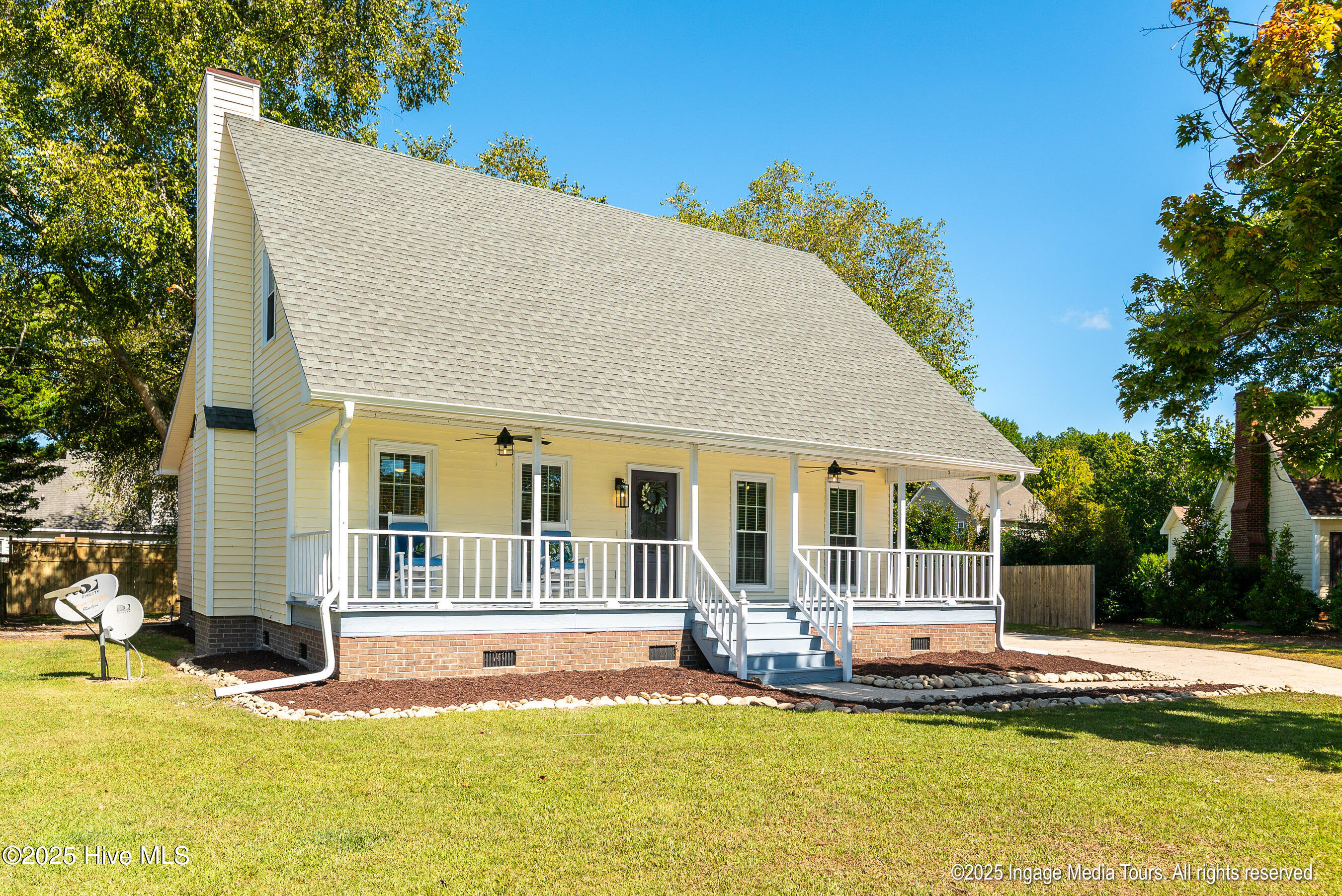 20250904 MLS F_Langley 207 Oak Branches