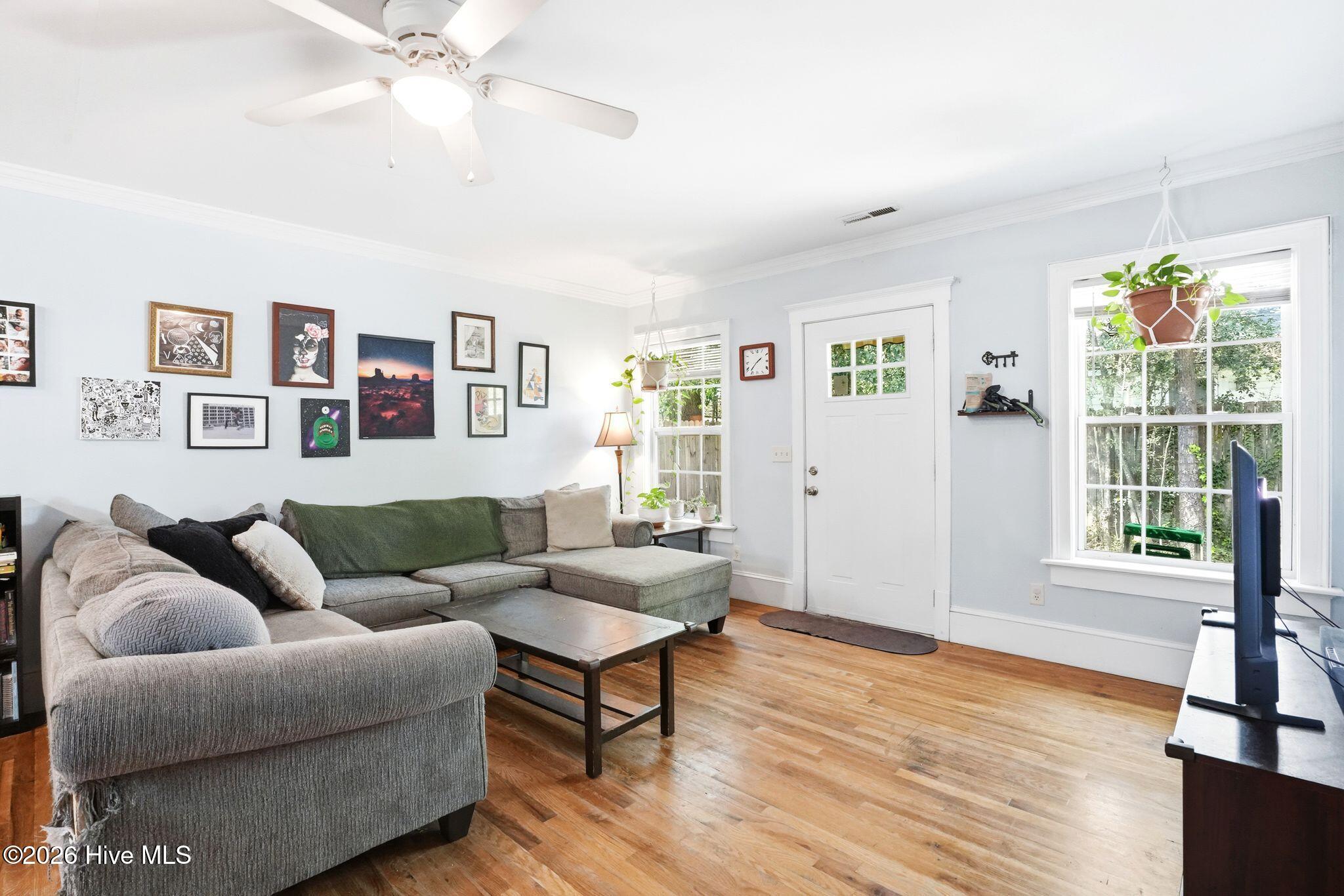 100564510 | Photo 30