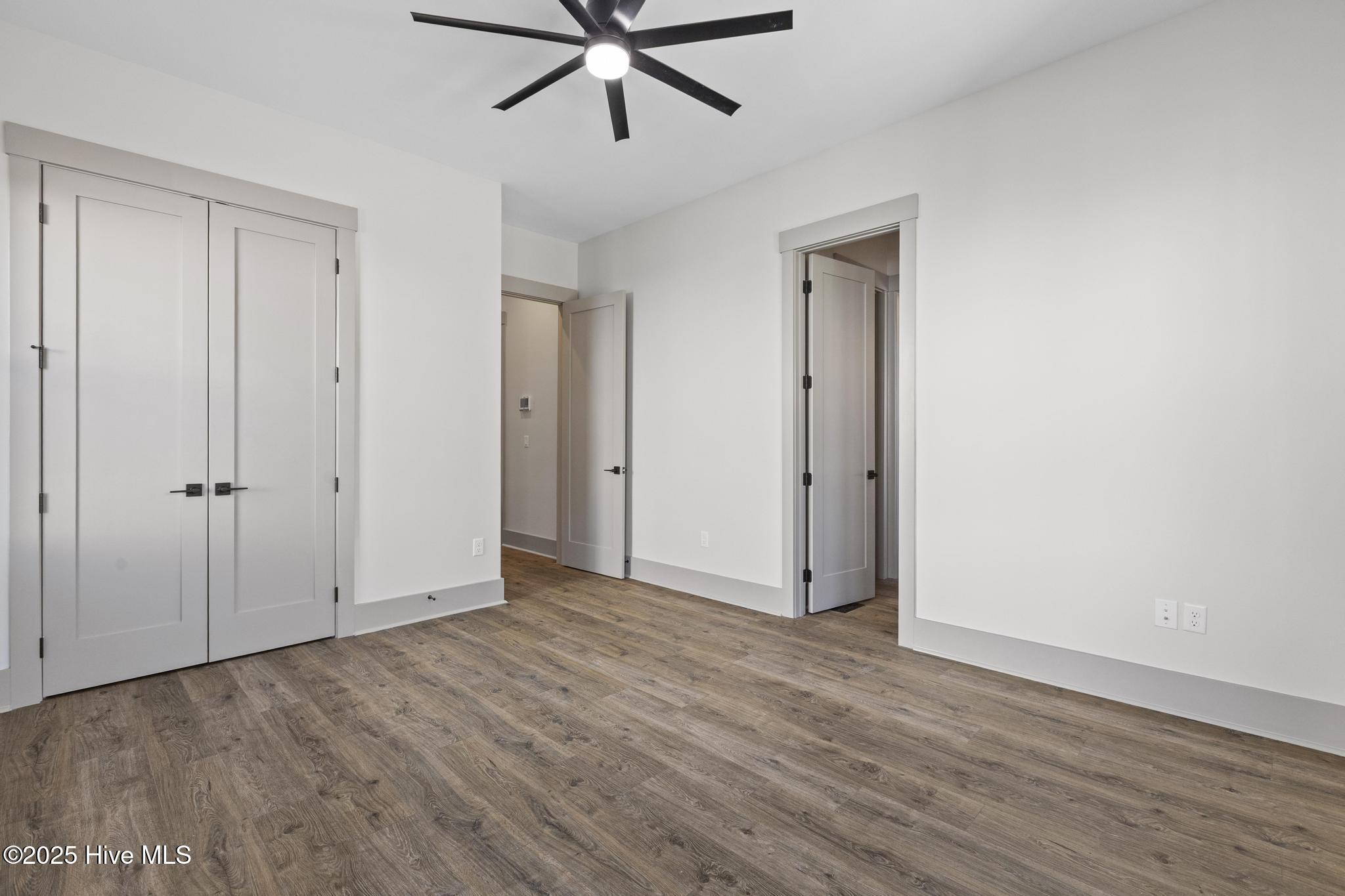 100517946 | Photo 37