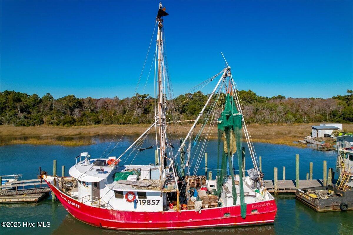 100520015 | Photo 53