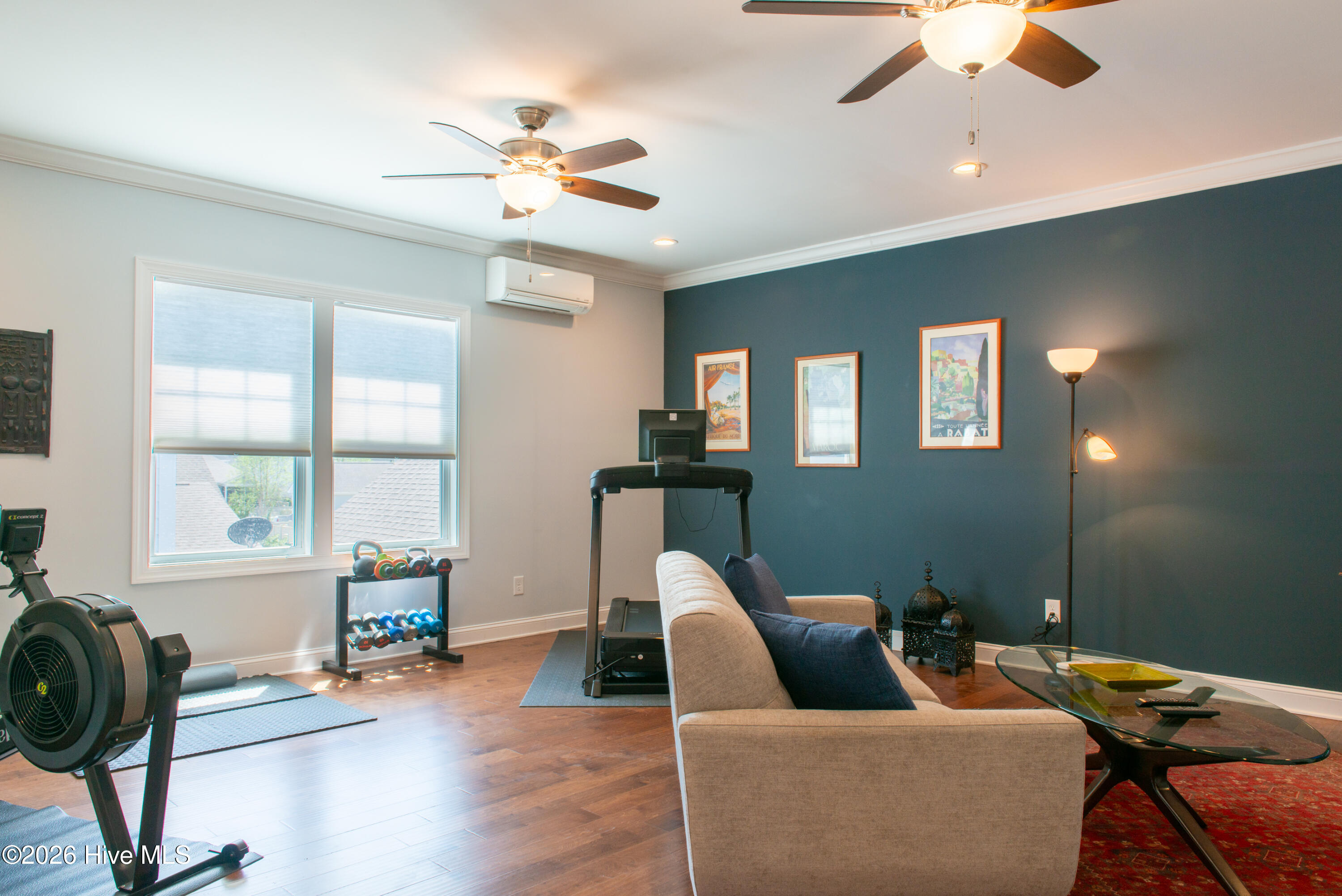 100568036 | Photo 58