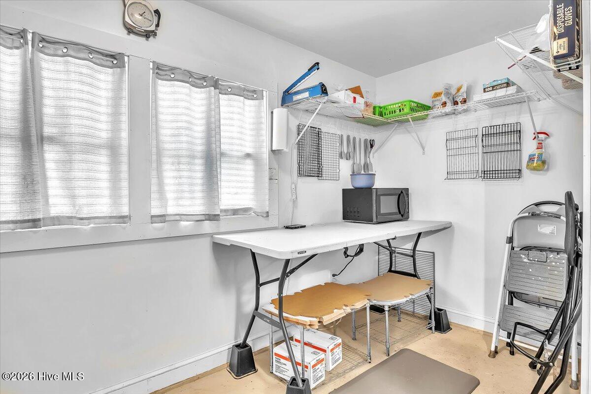 100551922 | Photo 64