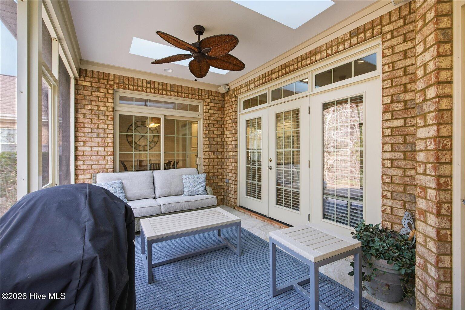 100551356 | Photo 12